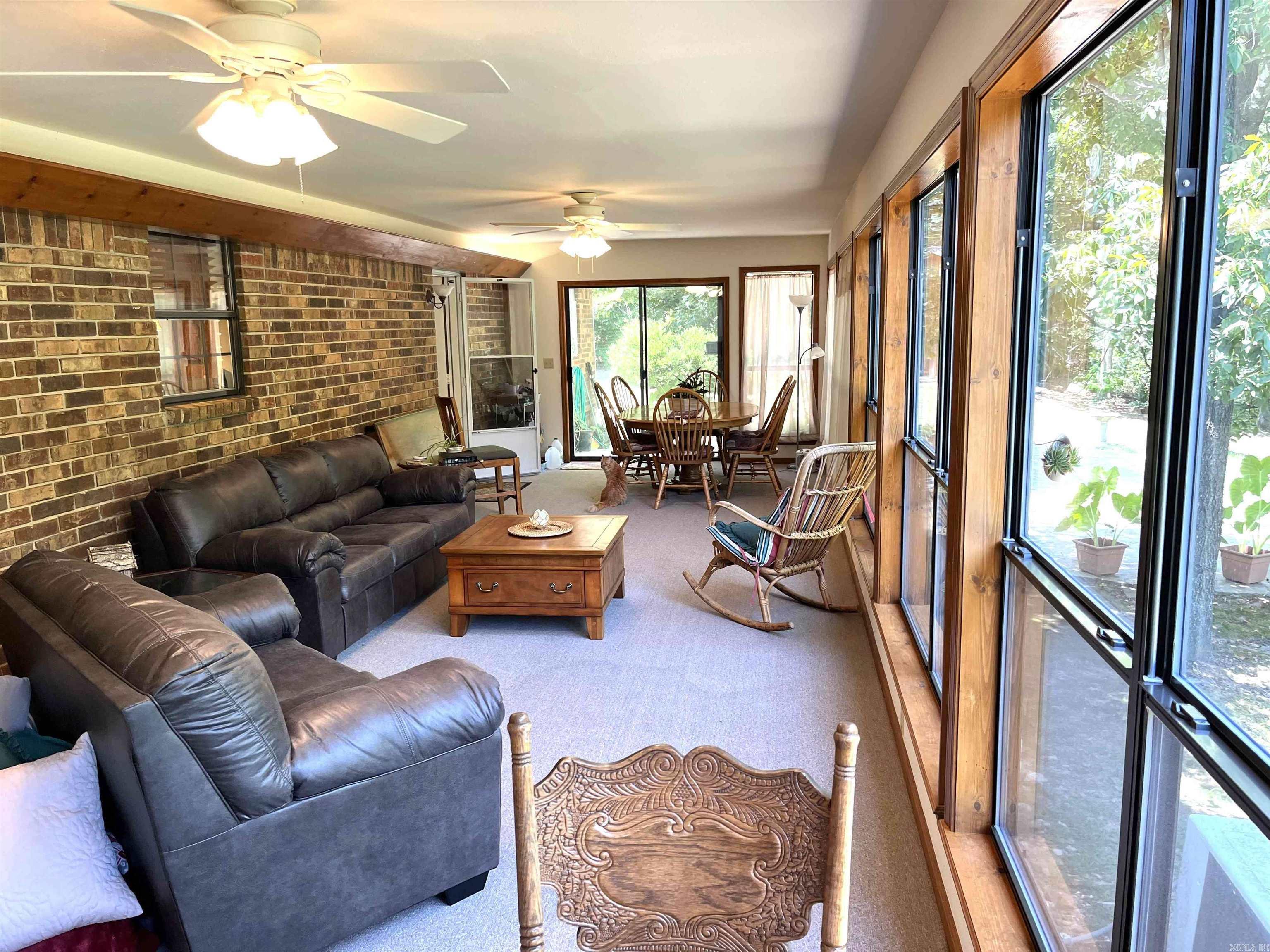 HERITAGE OAKS - Residential