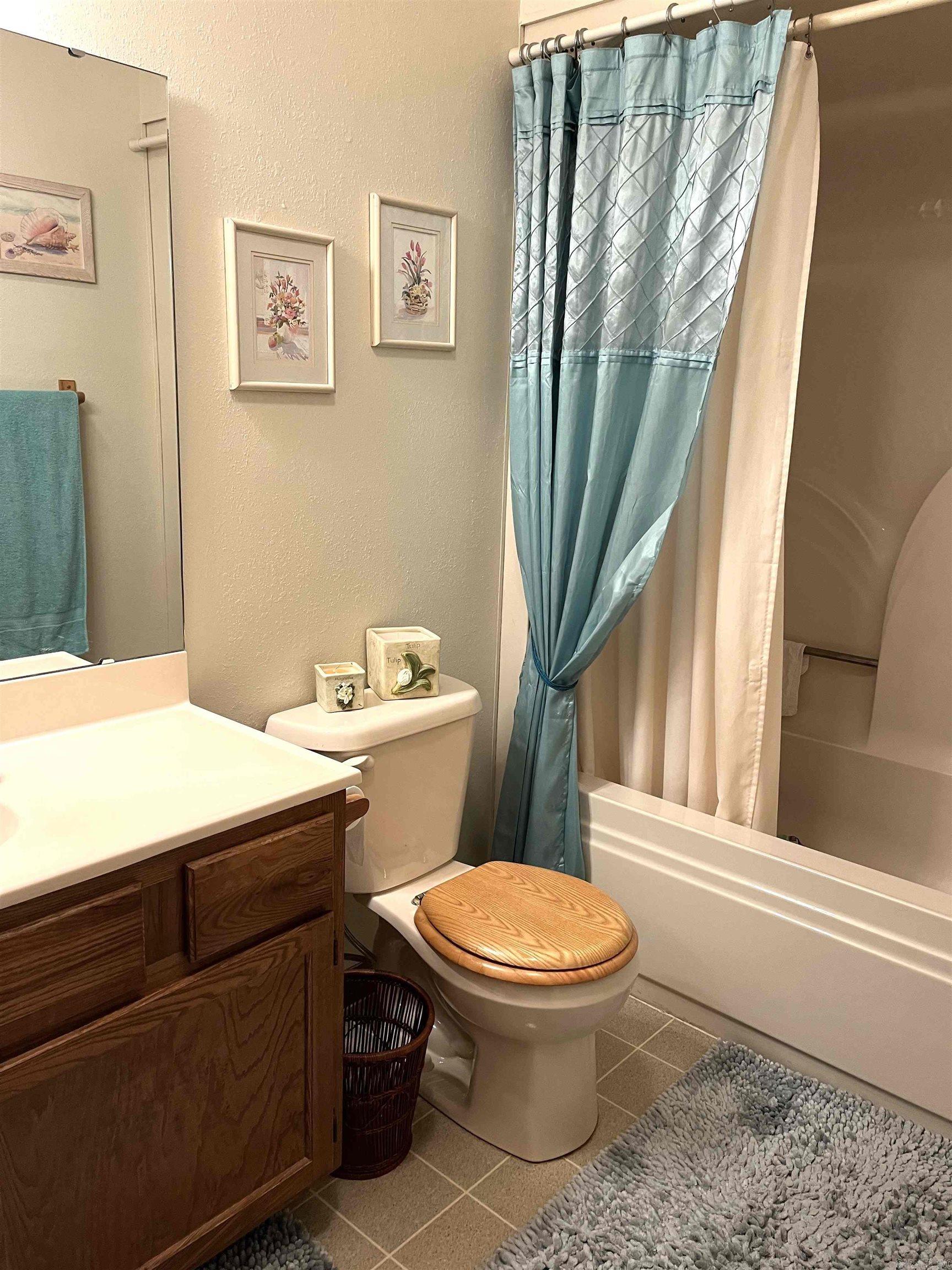 HERITAGE OAKS - Residential