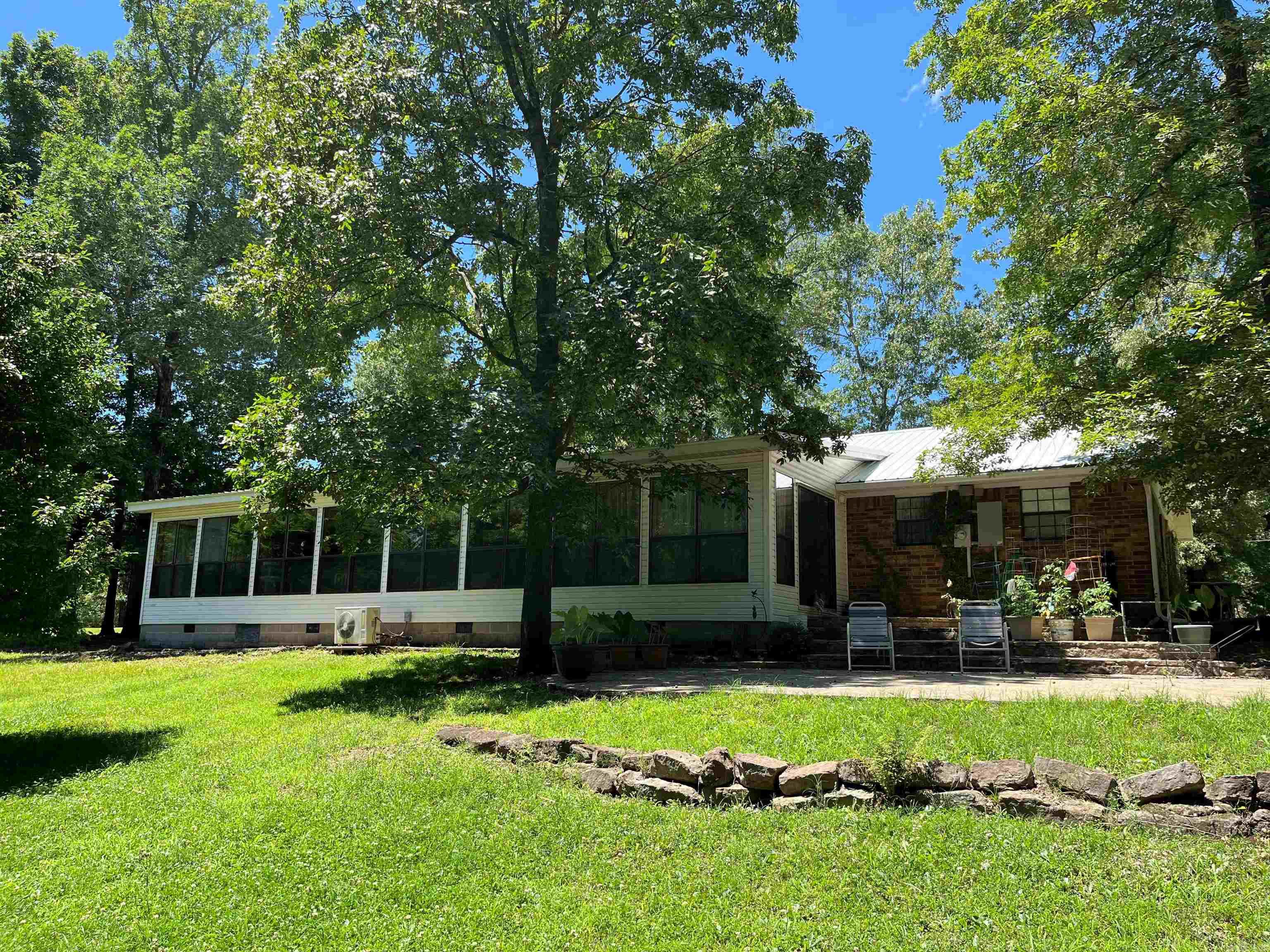 HERITAGE OAKS - Residential