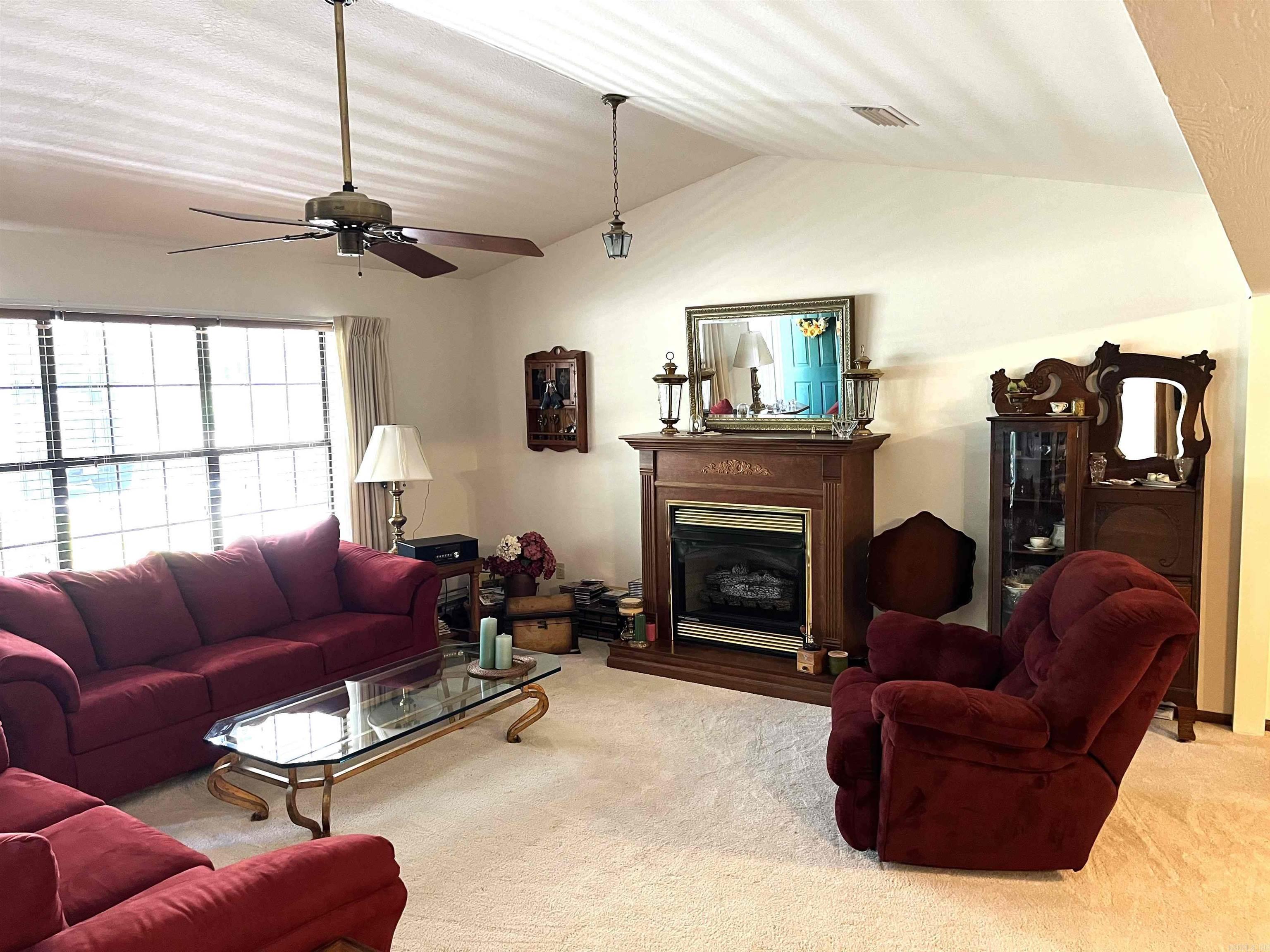 HERITAGE OAKS - Residential