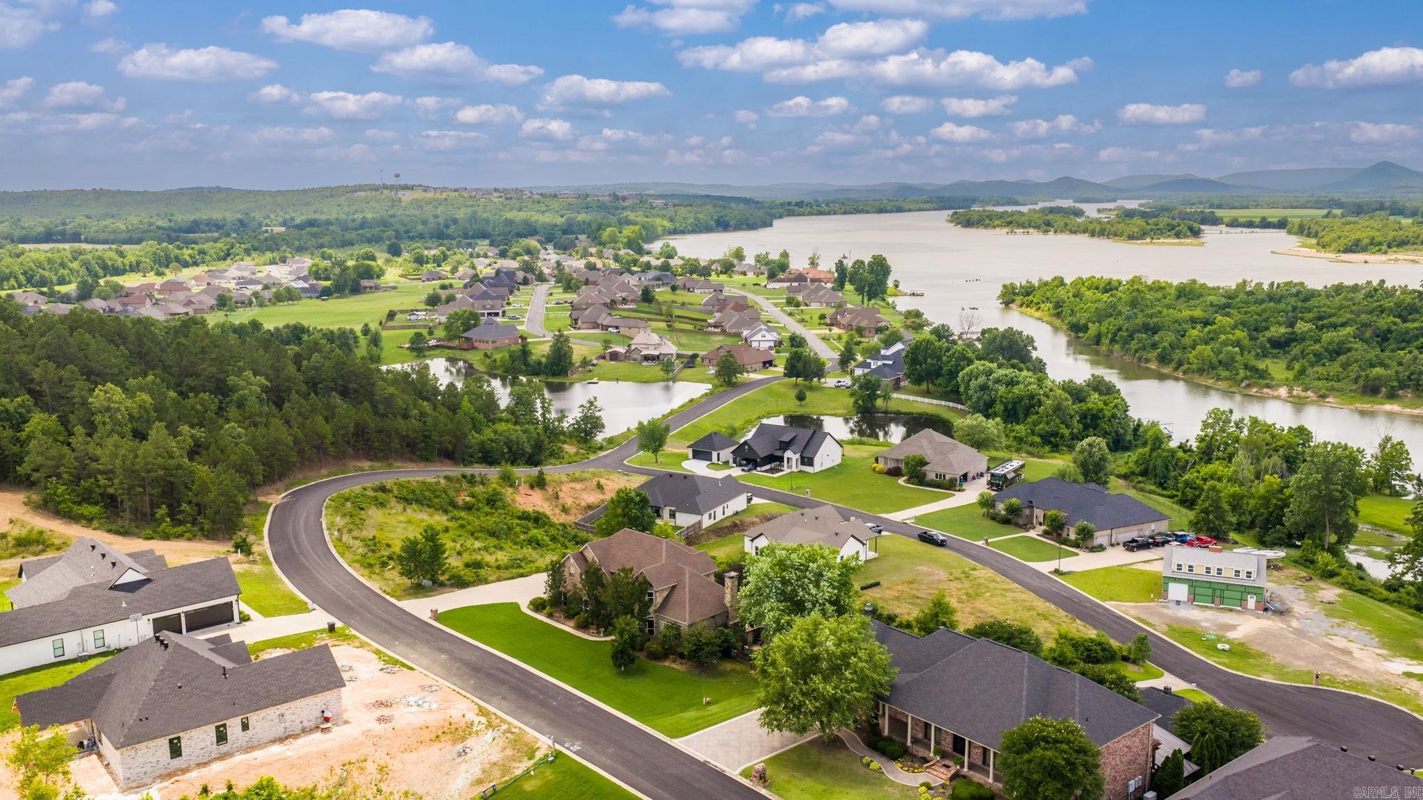 THE RIVER PLANTATION PH III - Residential