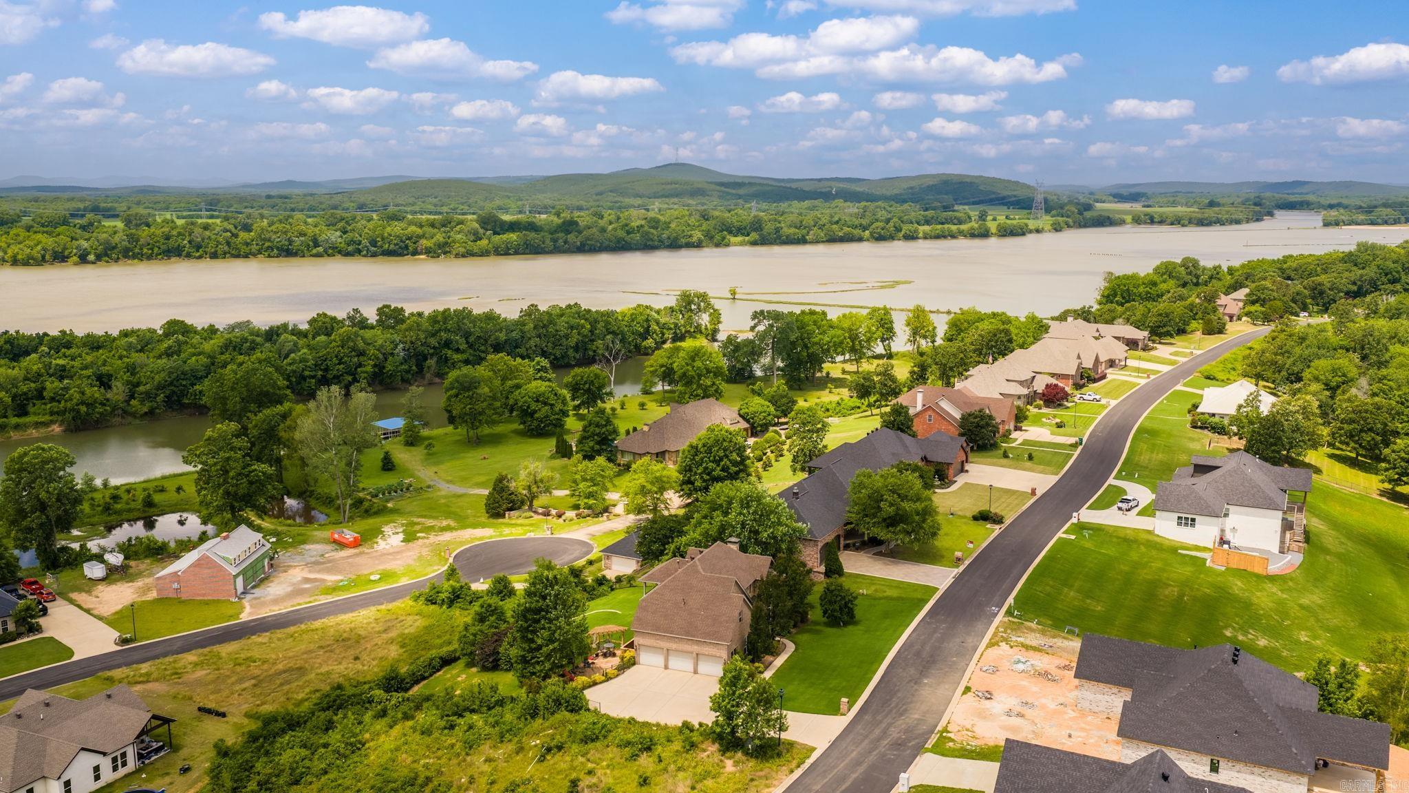 THE RIVER PLANTATION PH III - Residential
