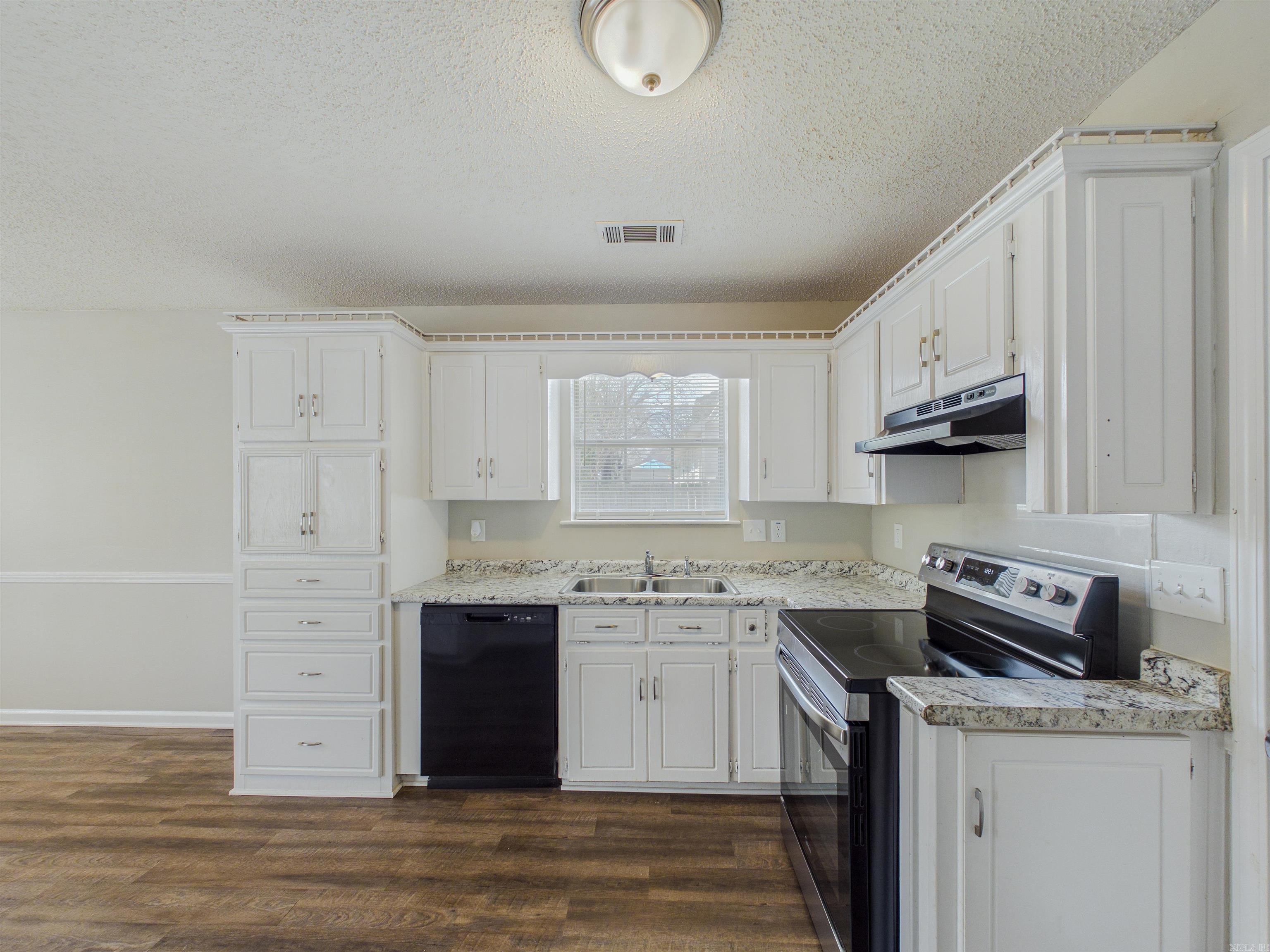 Fox Run II - Residential