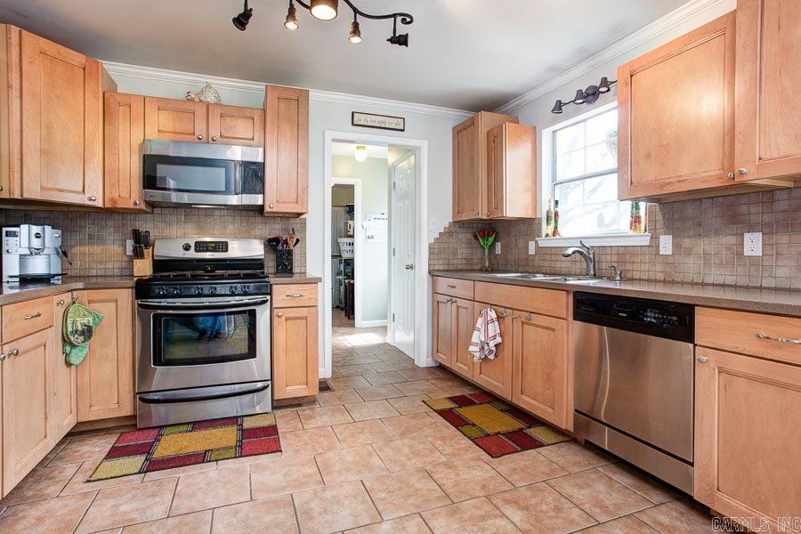 Marlowe Manor - Residential