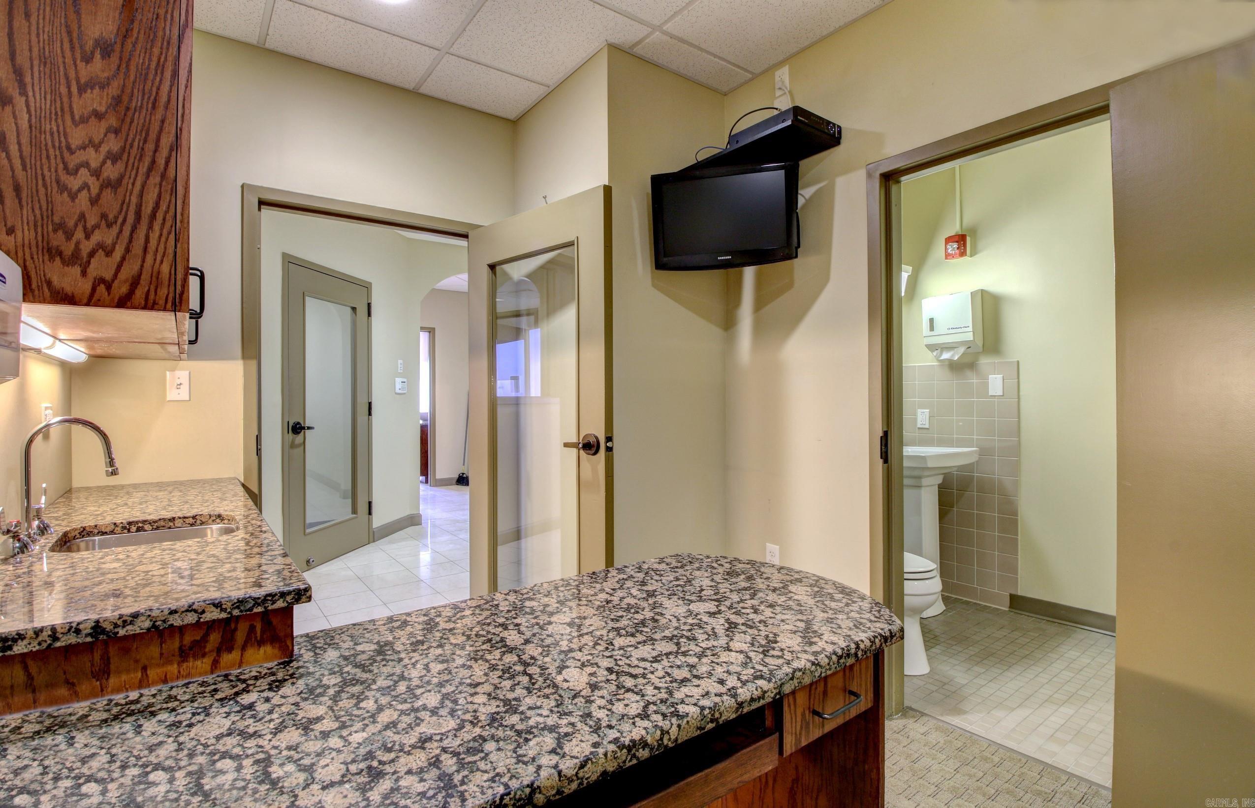 MEDICAL TOWERS HPR CONDOS - Commercial Sale