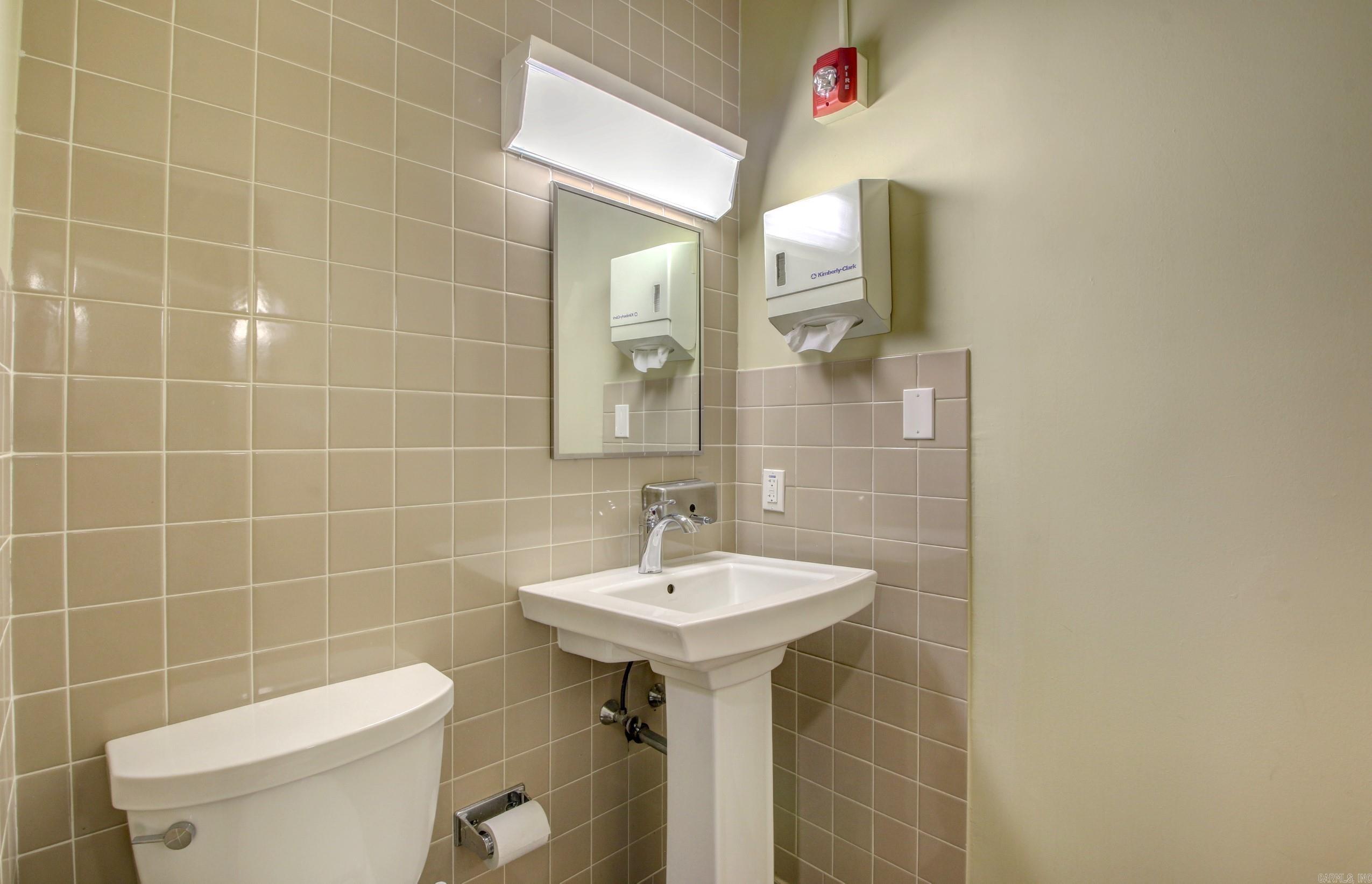 MEDICAL TOWERS HPR CONDOS - Commercial Sale