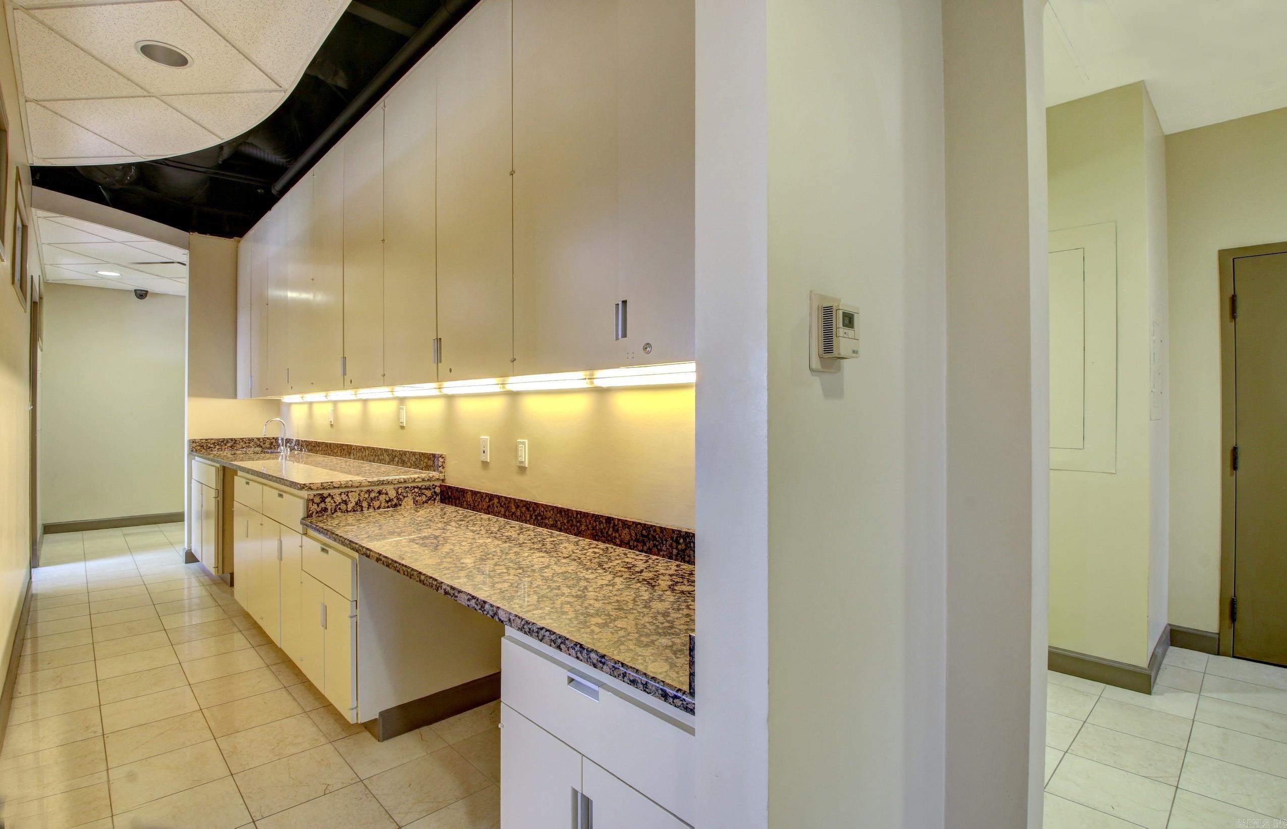 MEDICAL TOWERS HPR CONDOS - Commercial Sale