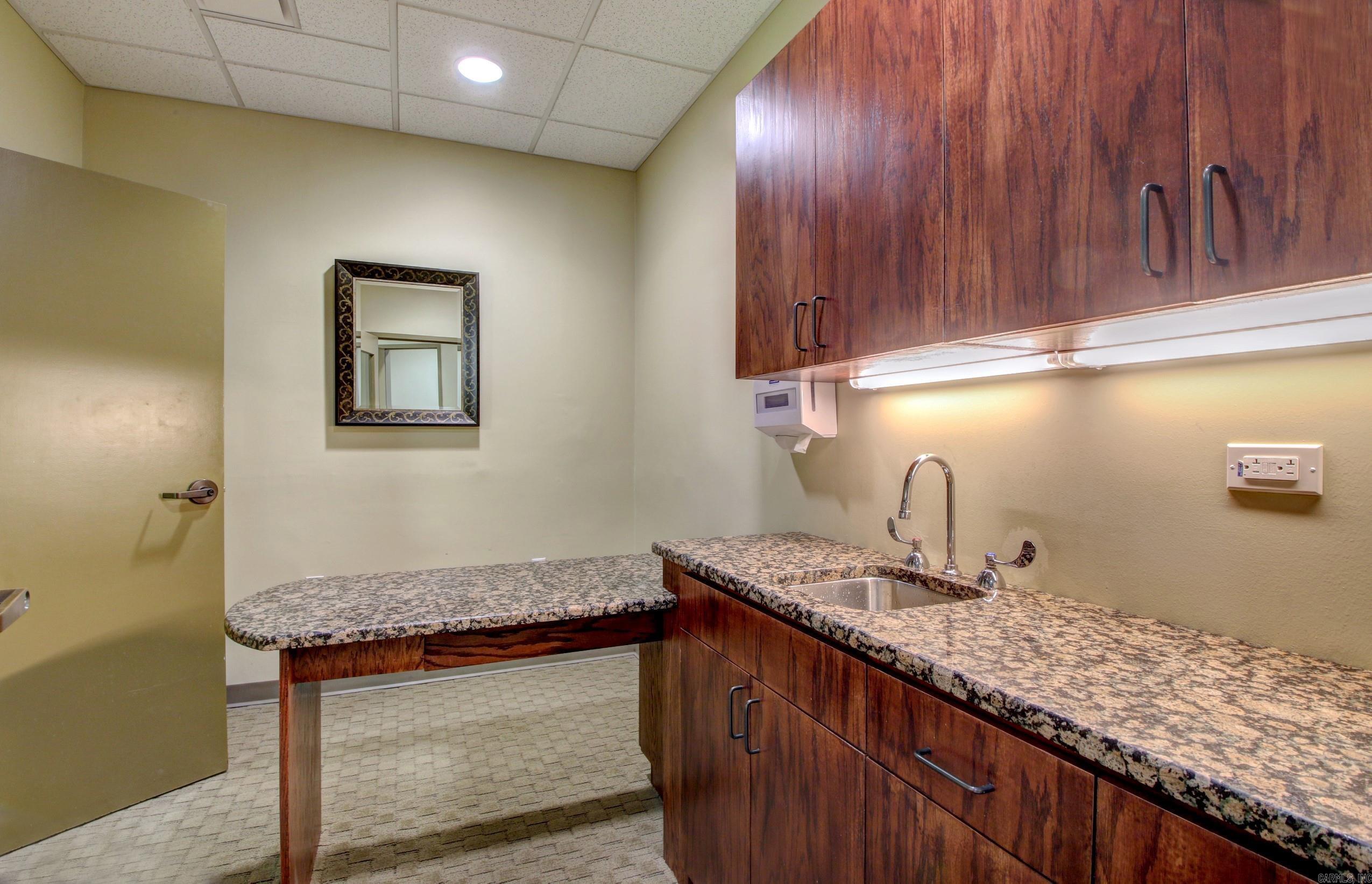 MEDICAL TOWERS HPR CONDOS - Commercial Sale