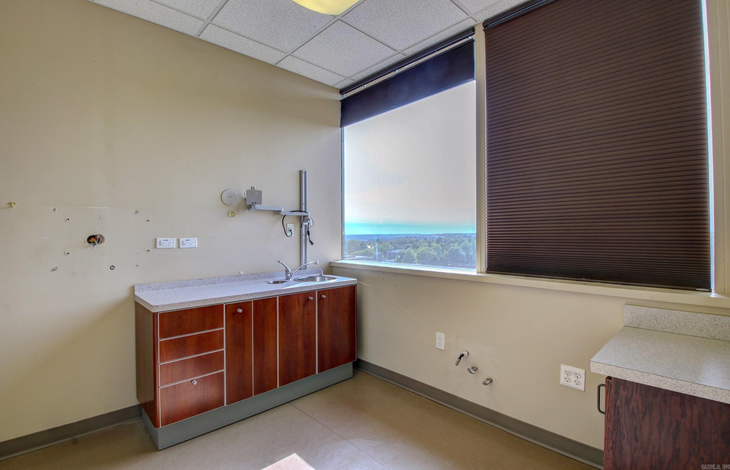 MEDICAL TOWERS HPR CONDOS - Commercial Sale