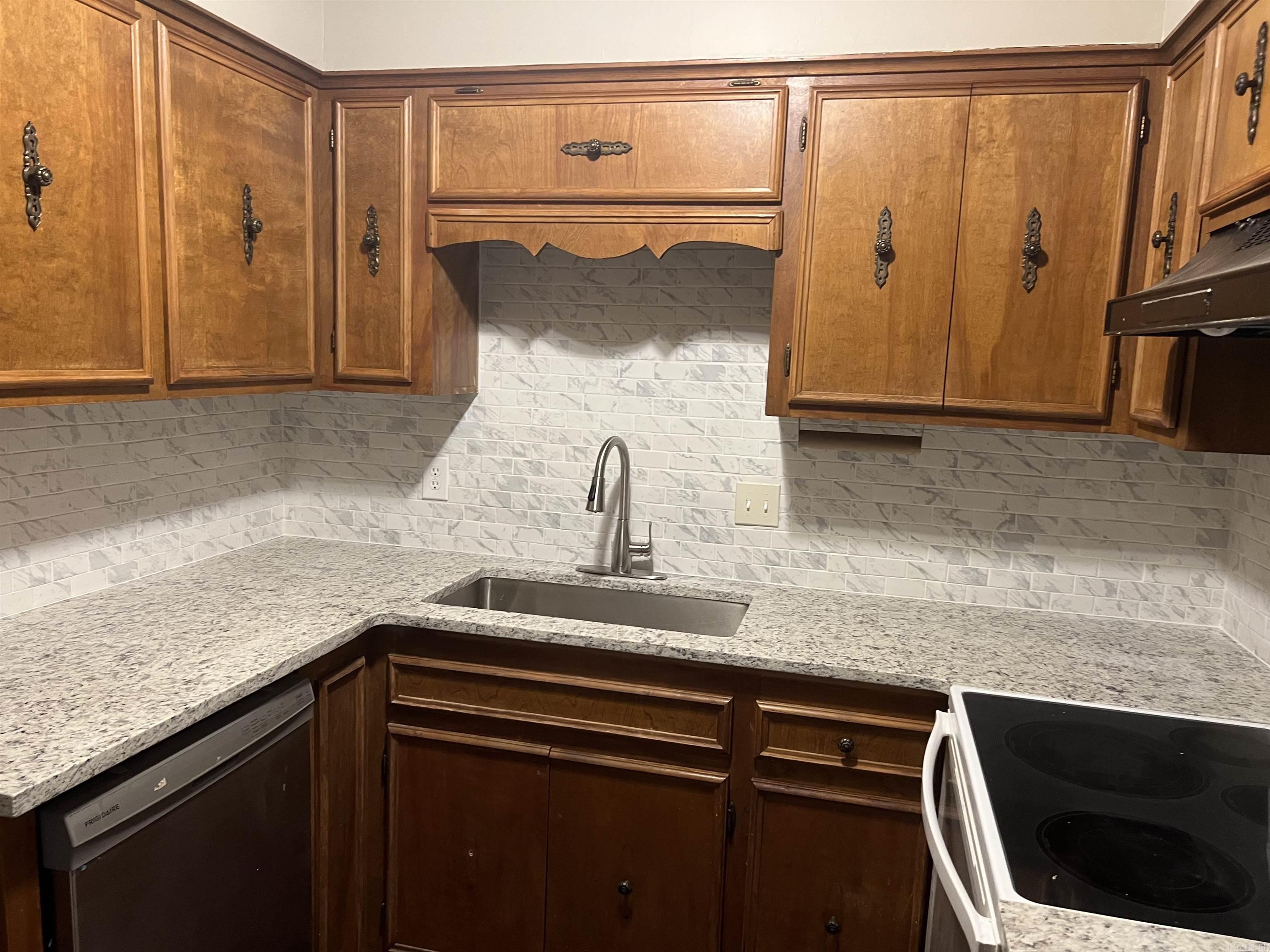 West Markham Street - Residential Lease