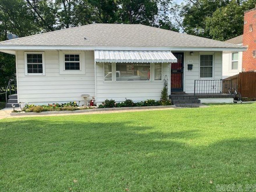 LOCATION, LOCTION, LOCATION!!!                  MAJOR PRICE REDUCTION !!!!!!        WELL MAINTAINED COTTAGE STYLE HOME WITH BASEMENT, GARAGE, LAUNDRY AND ROOM FOR POSSIBLE EXTRA BEDROOM AND BATH. GREAT LOCATION,  2 1/2 BLOCKS TO  " OAKLAWN HORSE TRACK AND CASINO ",  BUS LINE, SHOPPING, MEDICAL,AND RESTAURANTS. PERFECT FOR INVESTMENT PROPERTY OR GET AWAY FROM WINTER WEATHER OR FULL TIME LIVING. BEAUTIFUL FENCED YARD.  GREAT AREA FOR THAT MORNING OR EVENIG WALK. EASY TO SHOW.