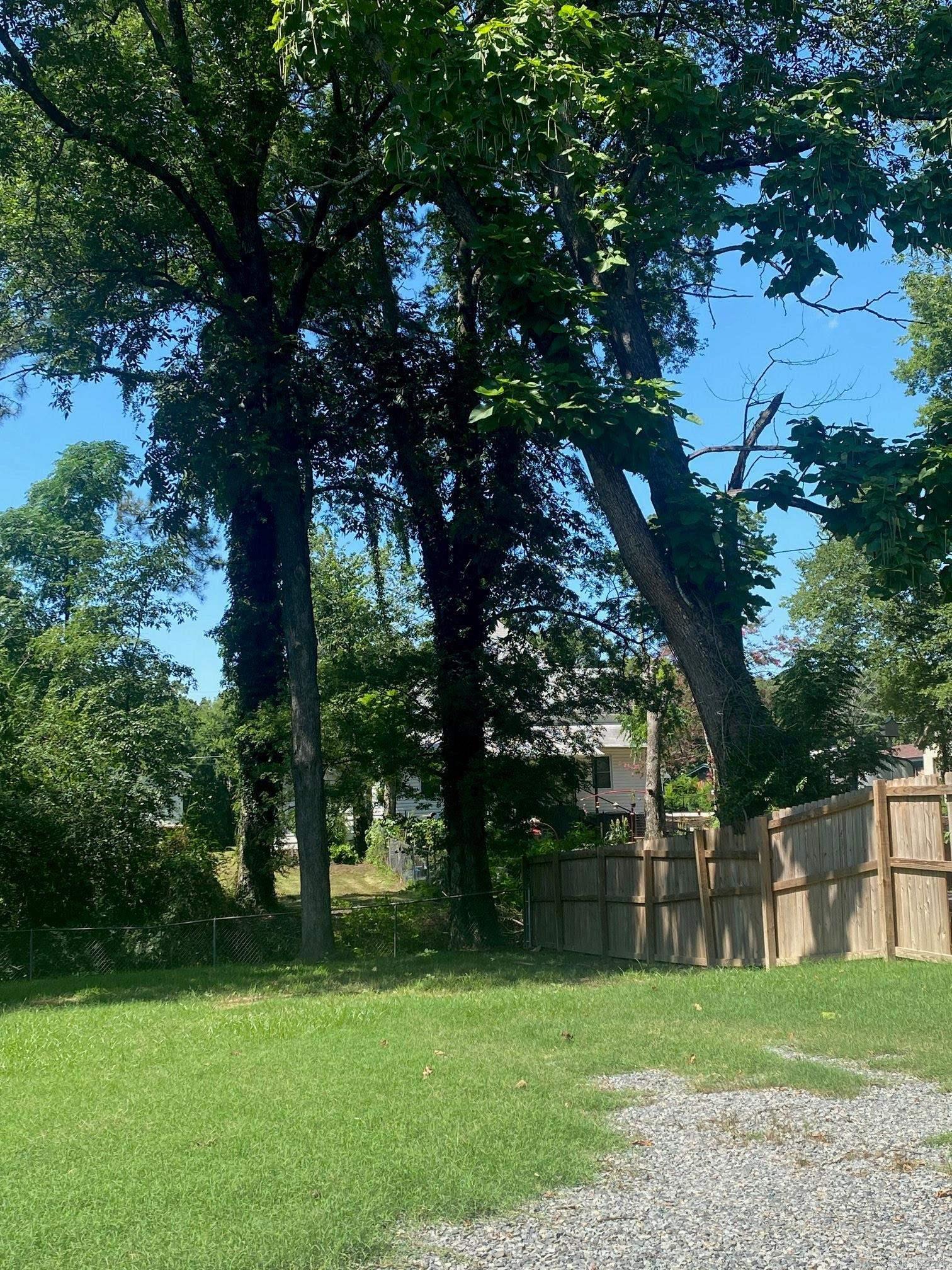 Oak Lawn - Residential