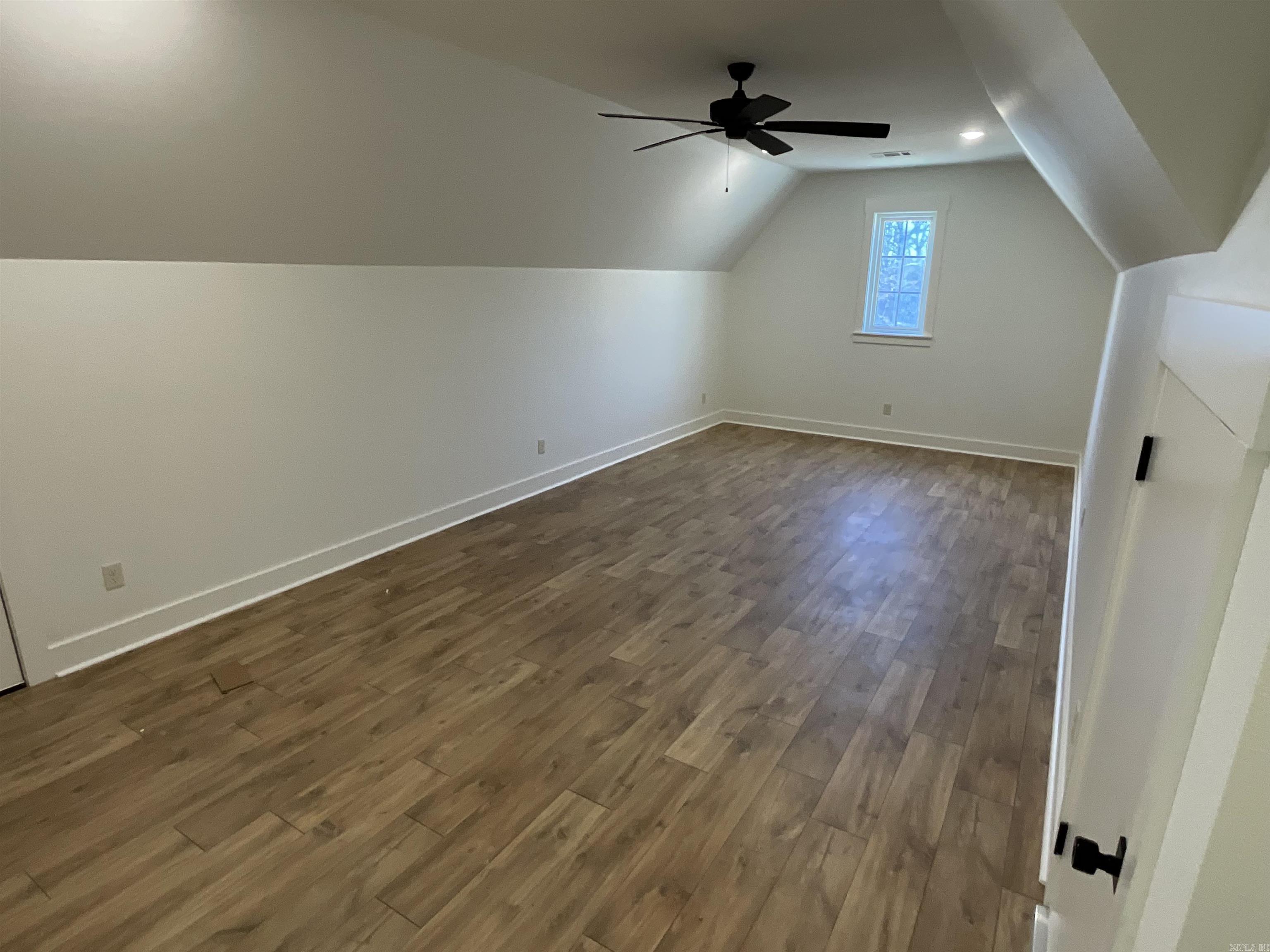 AVILLA MANOR - Residential