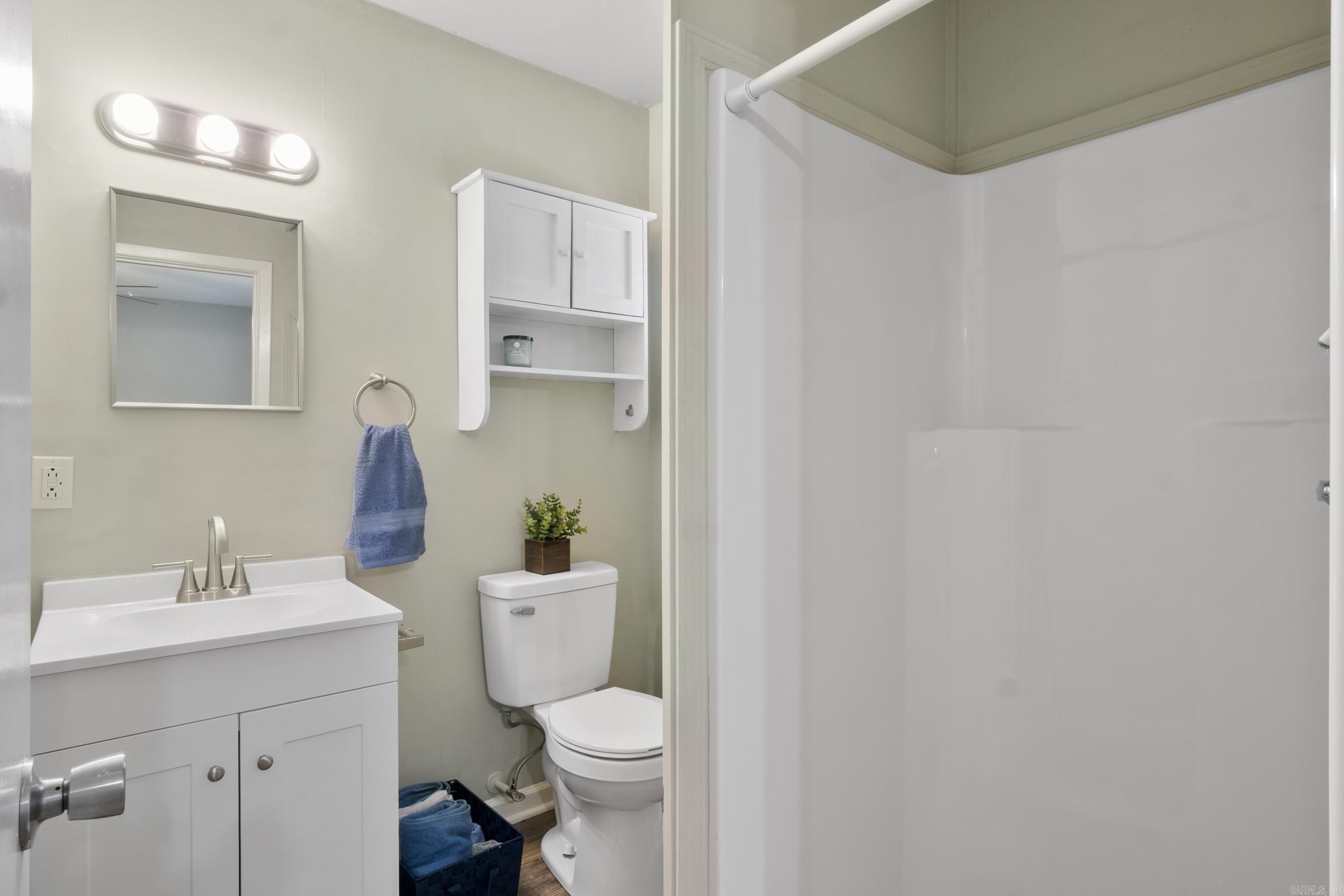 JIMMY RAY - Residential