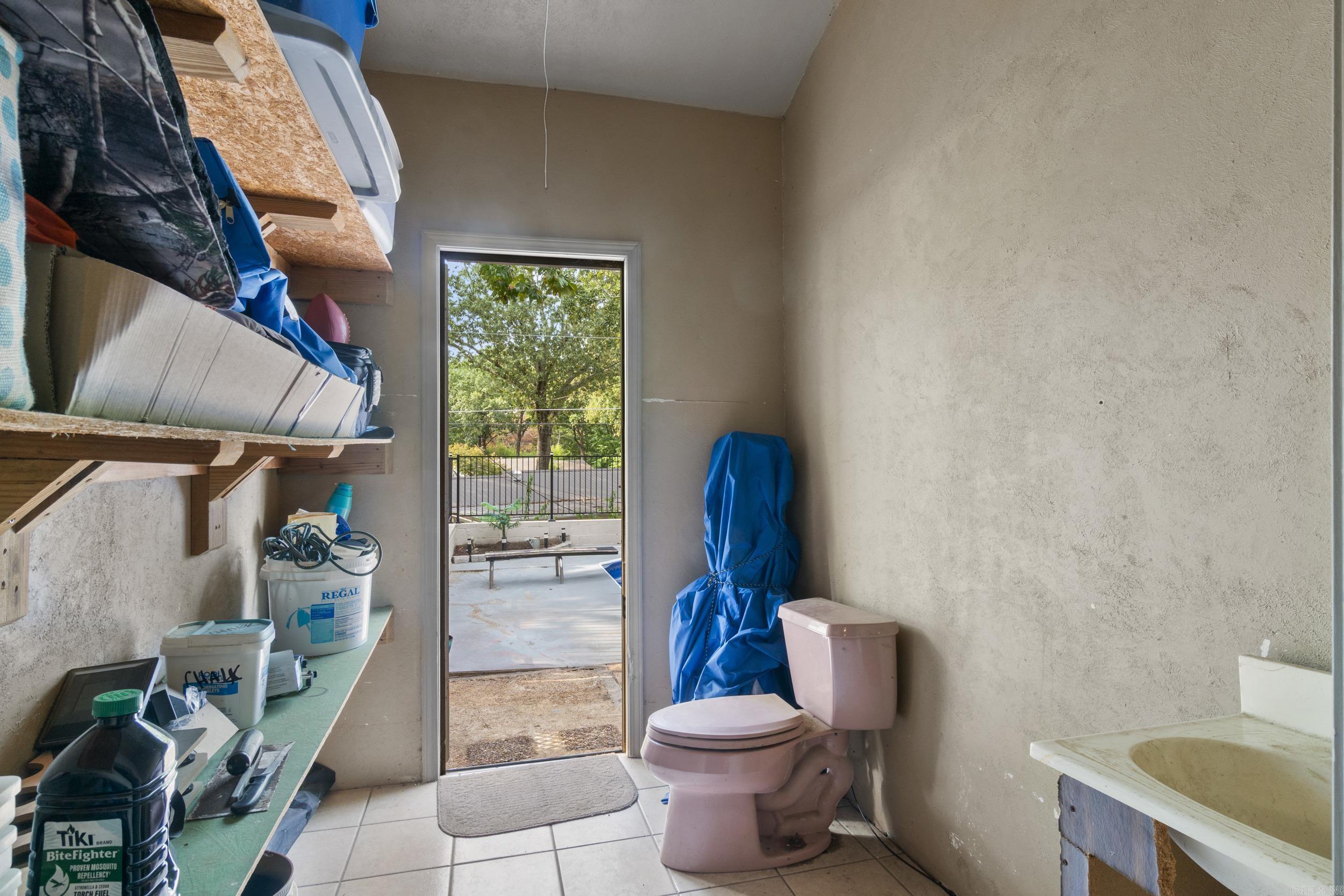 JIMMY RAY - Residential