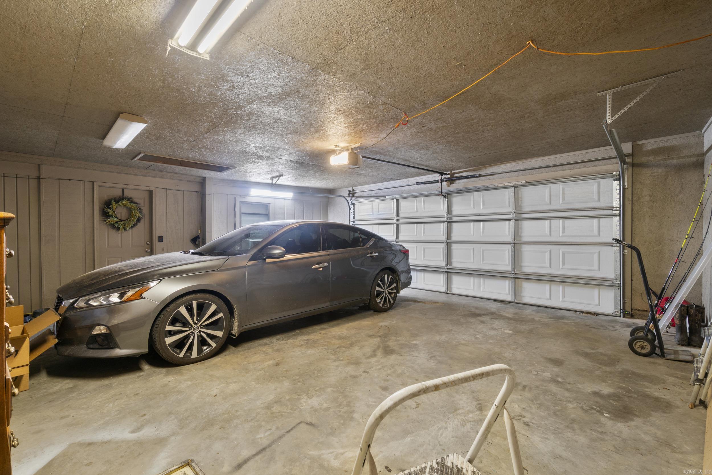 JIMMY RAY - Residential