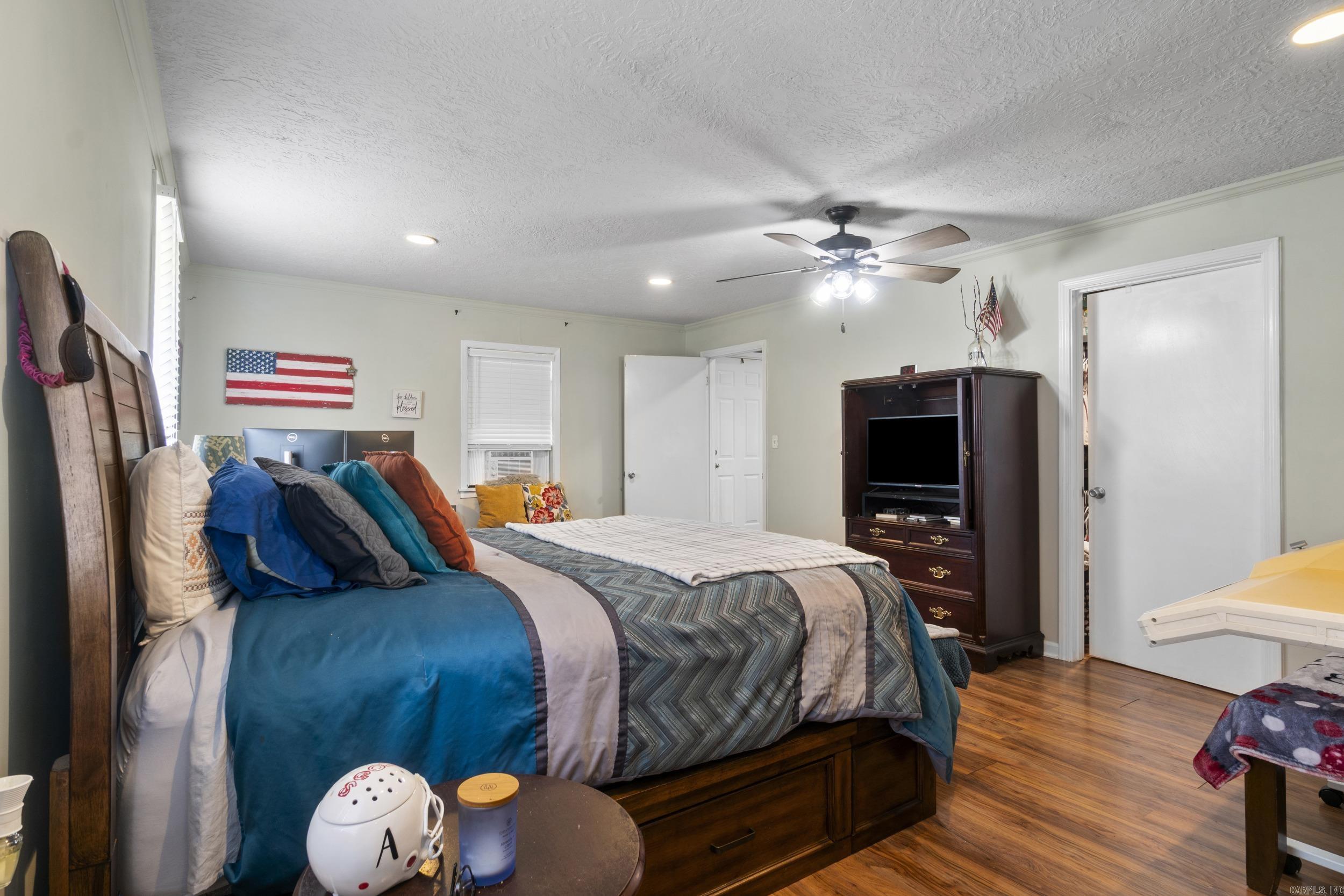 JIMMY RAY - Residential