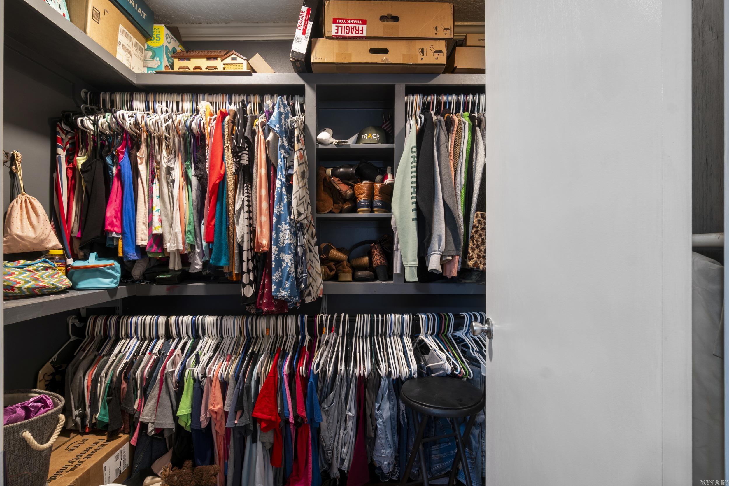 JIMMY RAY - Residential