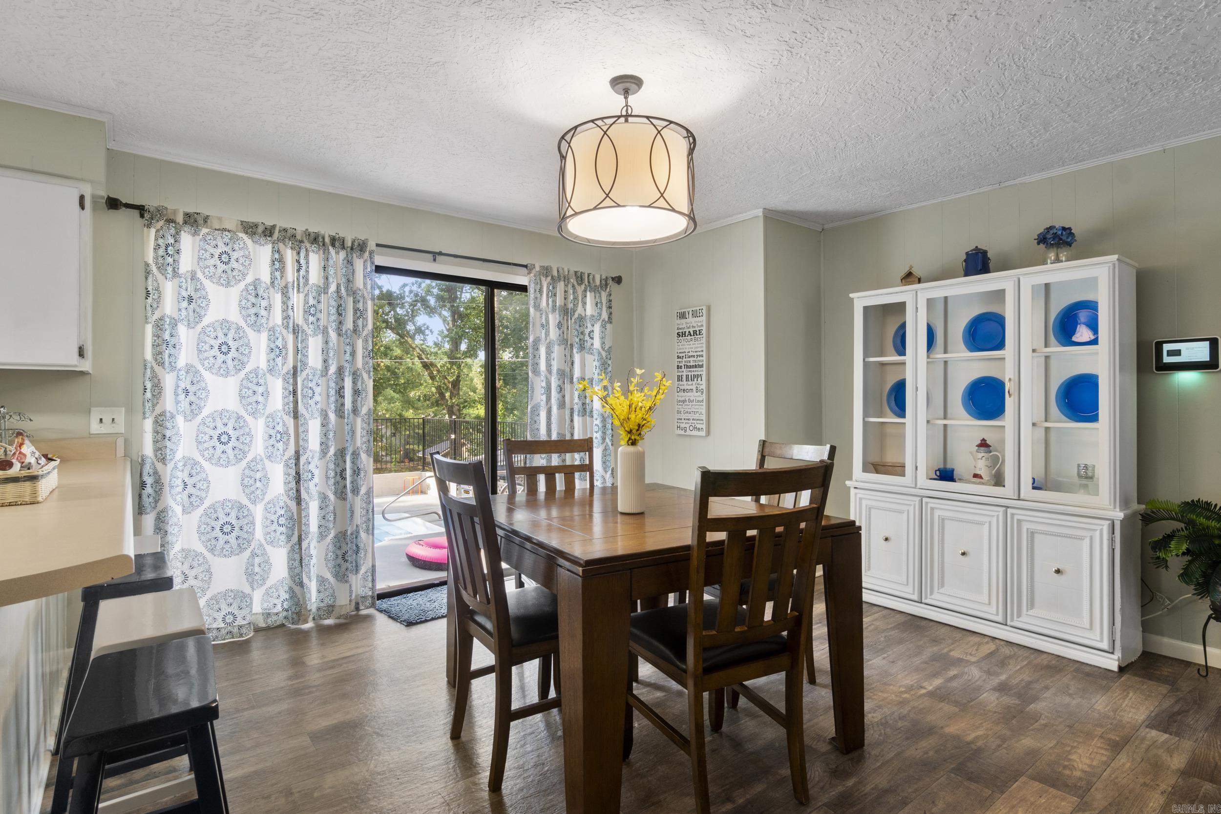 JIMMY RAY - Residential