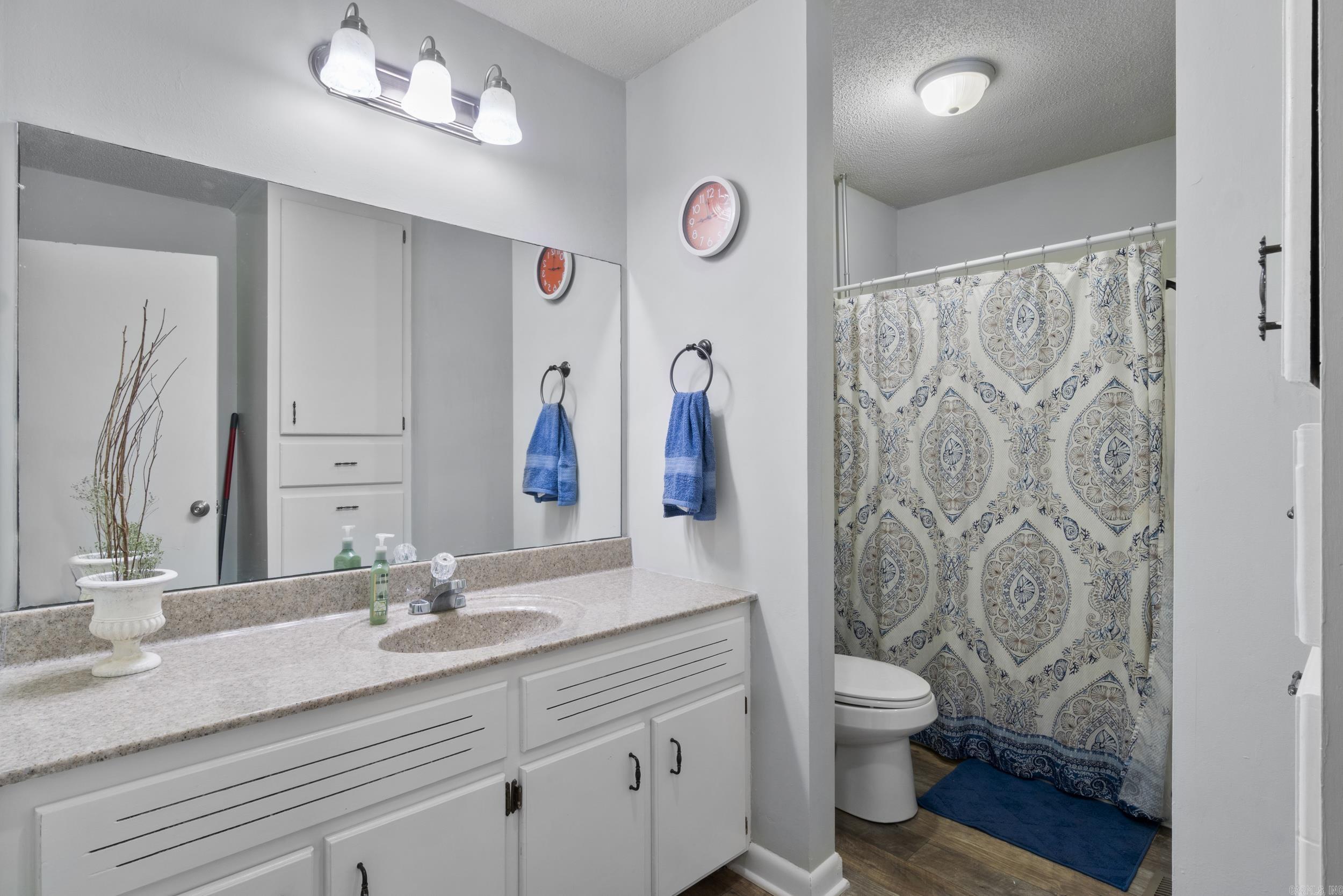 JIMMY RAY - Residential