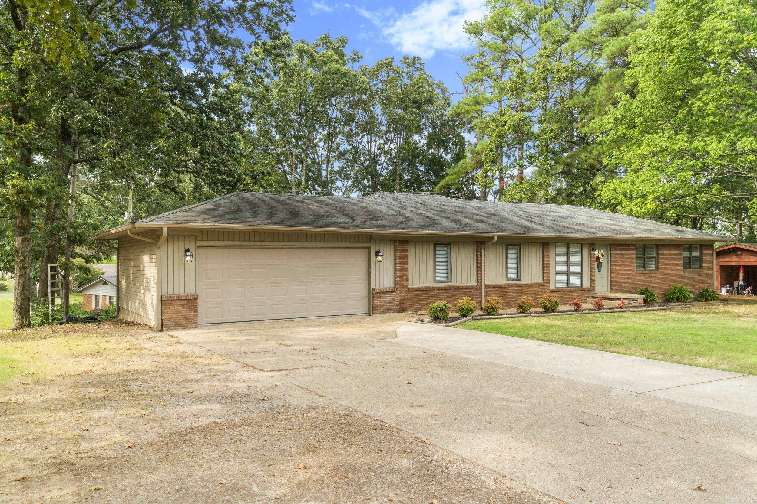 Spacious floor plan, gorgeous in-ground pool, and tree-lined streets ā donāt miss this stunning new listing atop Crowleyās Ridge on beautiful Morningside Drive! This 4-bedroom, 2.5-bath home is designed for comfortable living and entertaining. The large open living, dining, and kitchen area offers wide views of the sparkling pool, perfect for gatherings. The primary suite features an updated vanity and shower, while two guest bedrooms share a full bath. The fourth bedroom is an oversized space with a walk-in closet ā ideal as a den, bonus room, or playroomā¦the possibilities are endless! Recent updates include new flooring, fresh paint, a new pool liner and filter, and more. Priced to sell and move-in ready, this home is waiting for YOU!