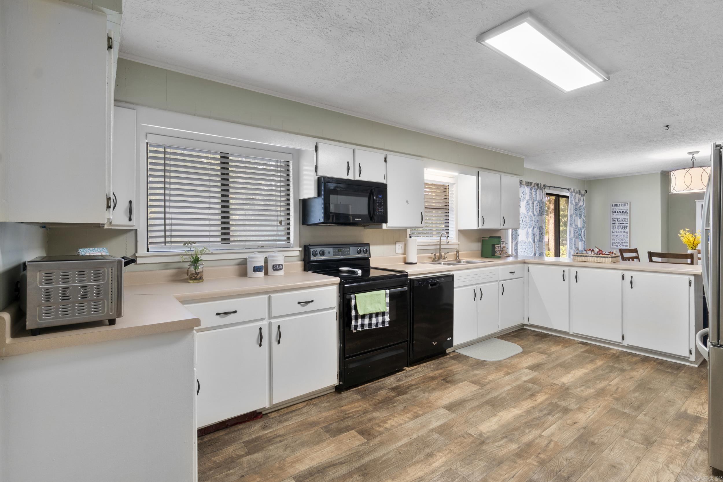 JIMMY RAY - Residential