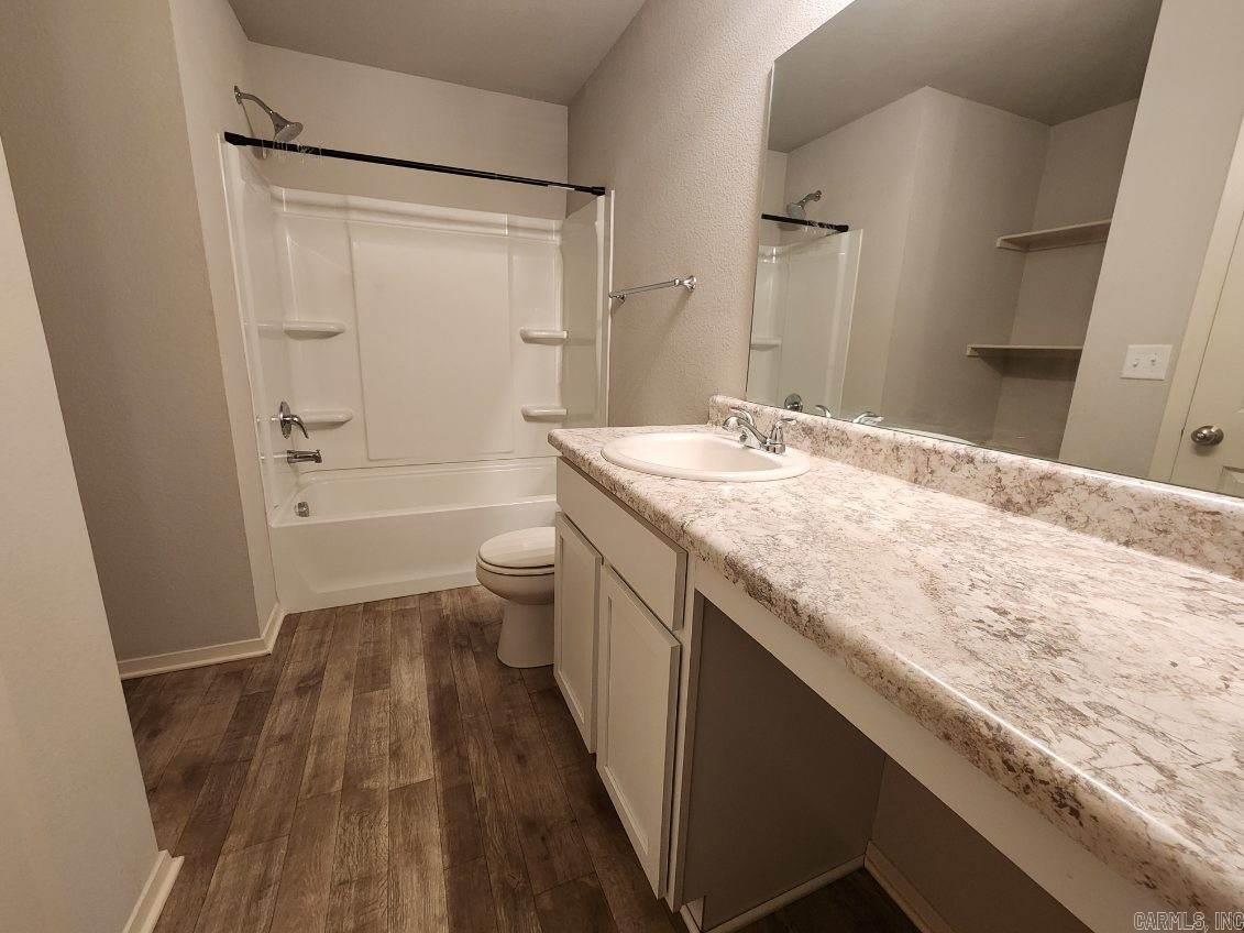 Parkway Meadows - Residential Lease