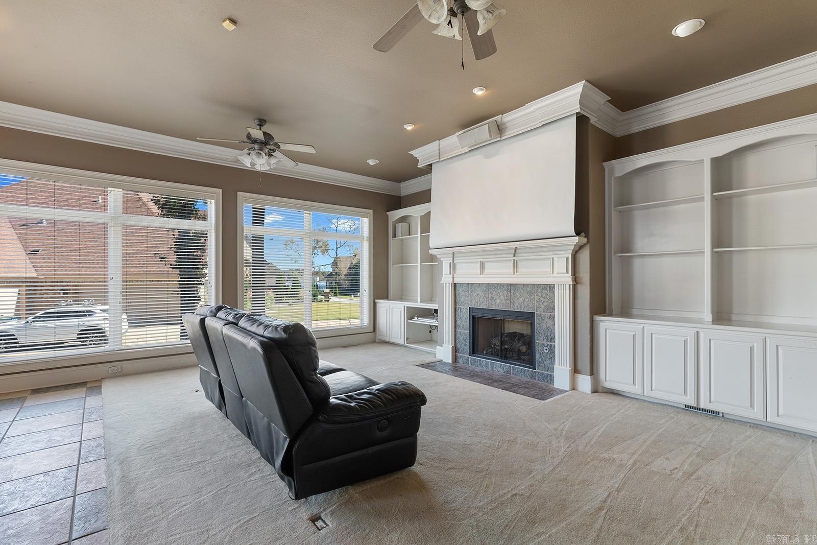 HURRICANE LAKE EST - Residential