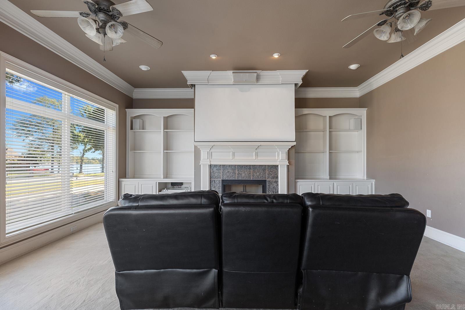 HURRICANE LAKE EST - Residential