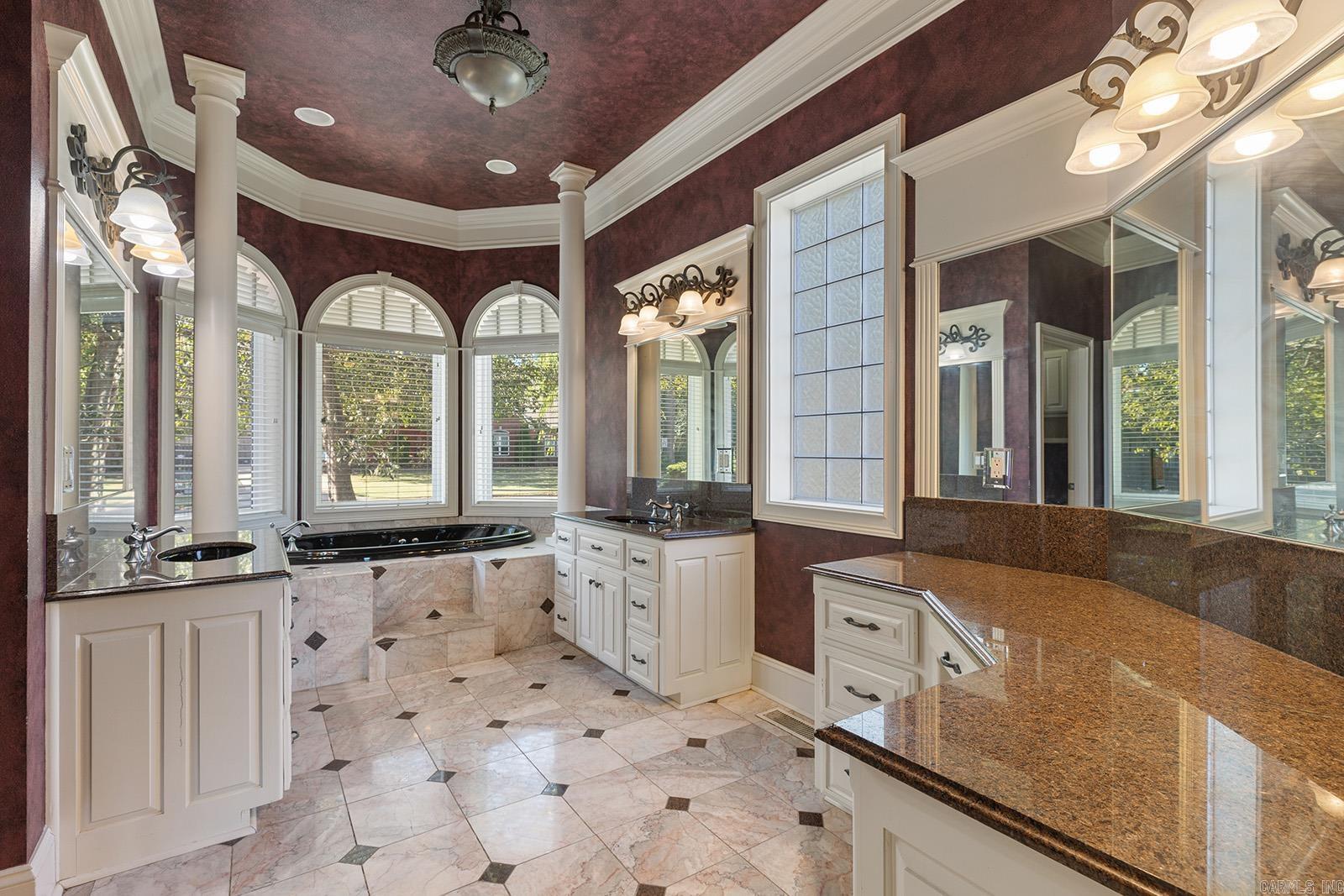 HURRICANE LAKE EST - Residential