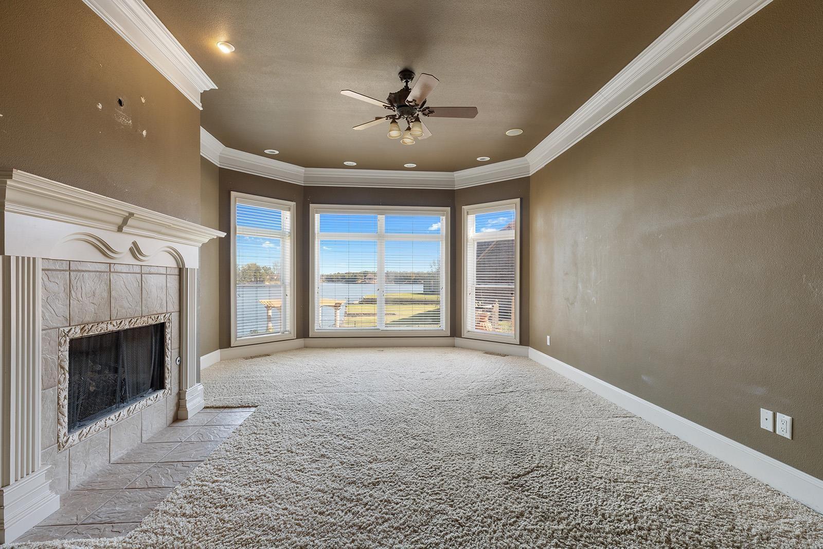 HURRICANE LAKE EST - Residential