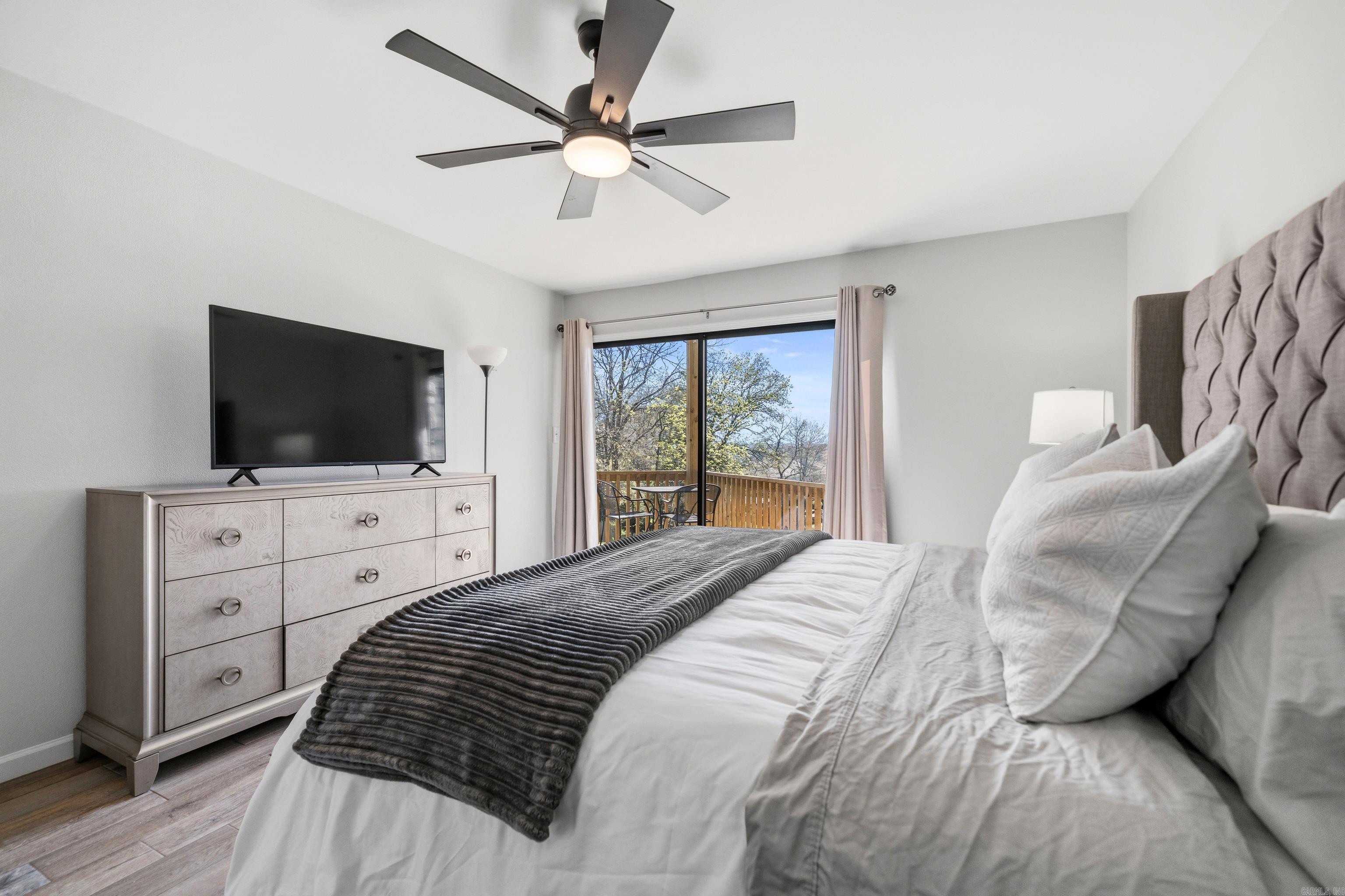 HAMILTON HARBOR HPR - Residential