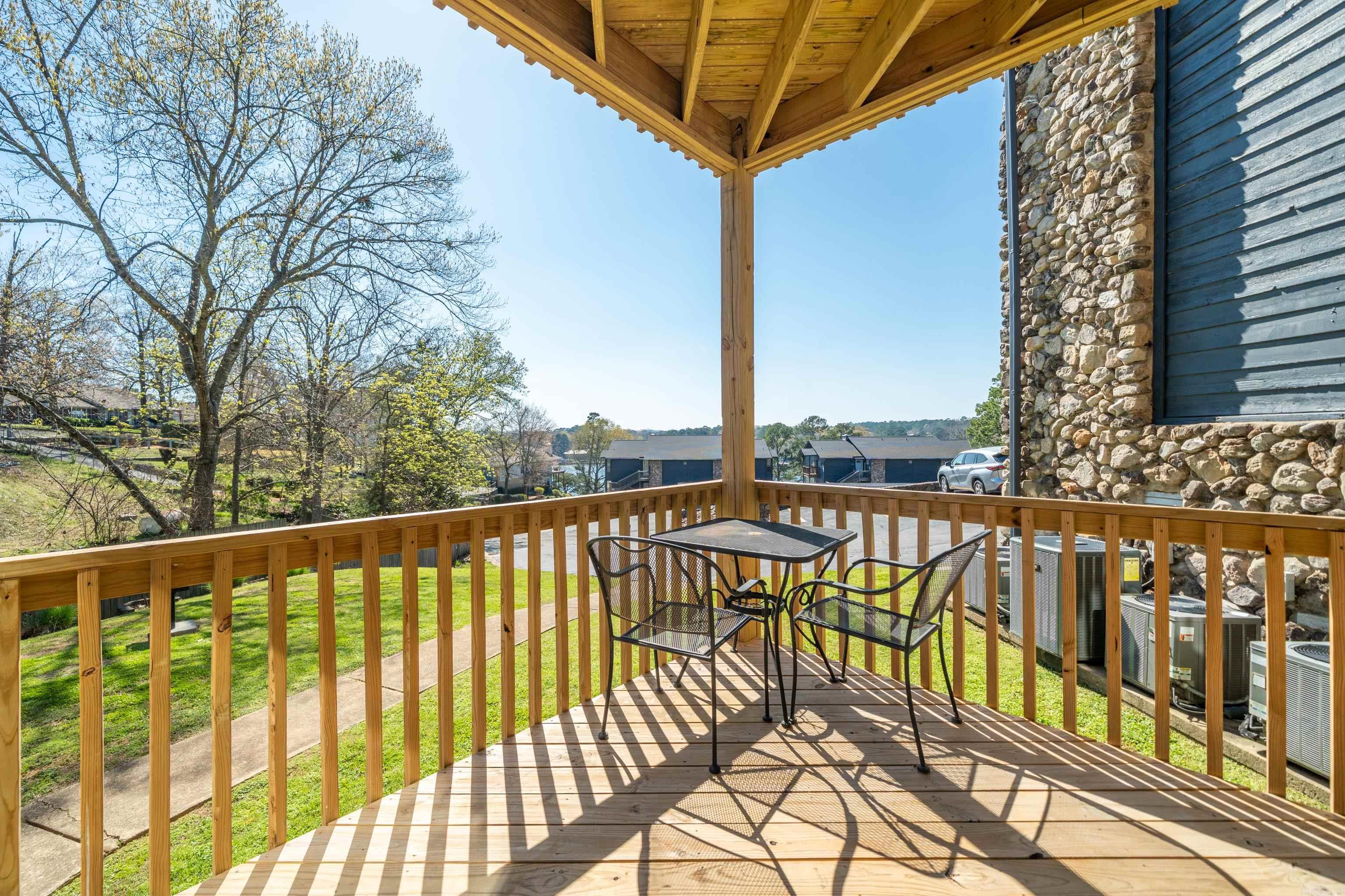 HAMILTON HARBOR HPR - Residential