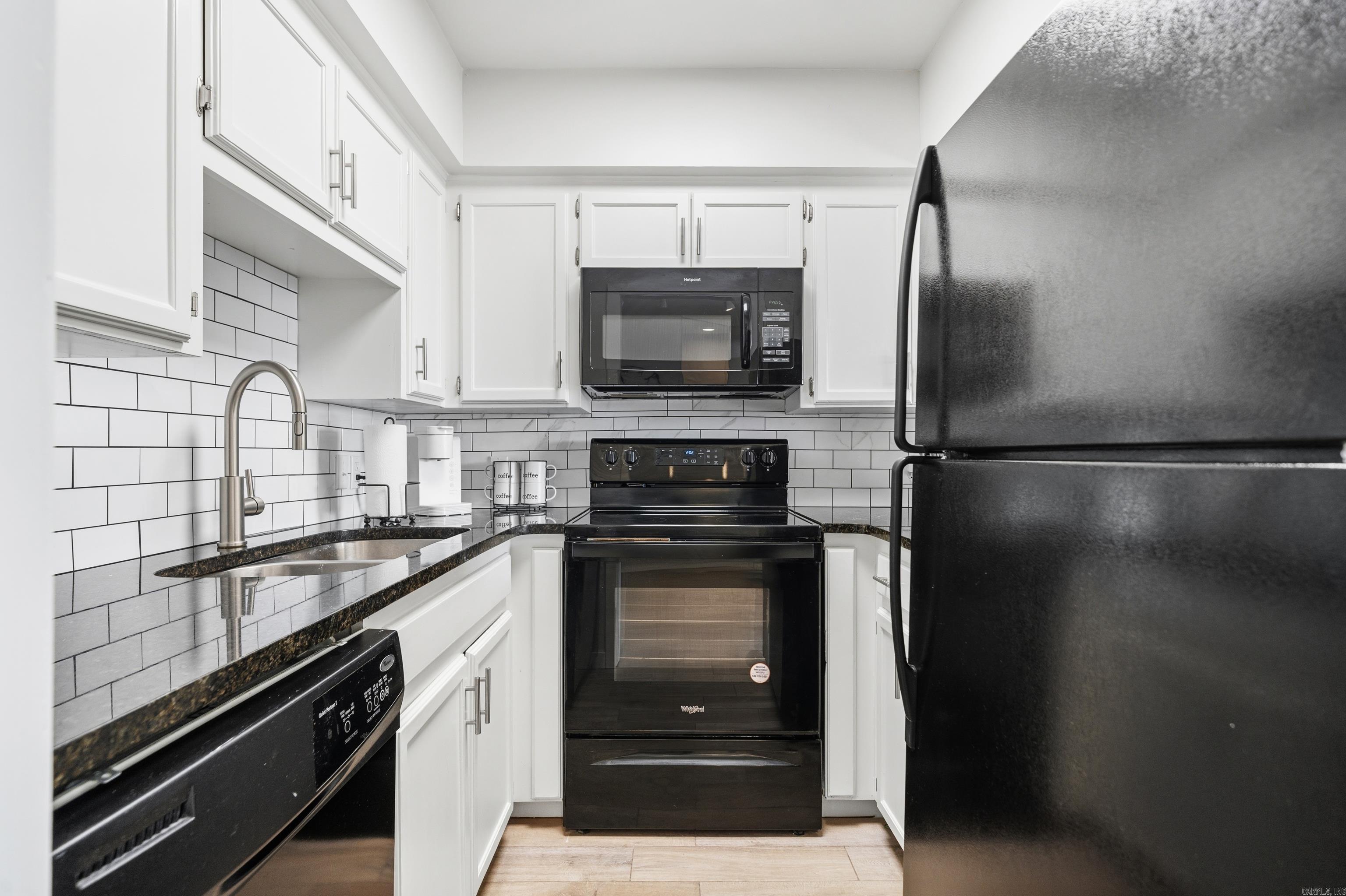 HAMILTON HARBOR HPR - Residential