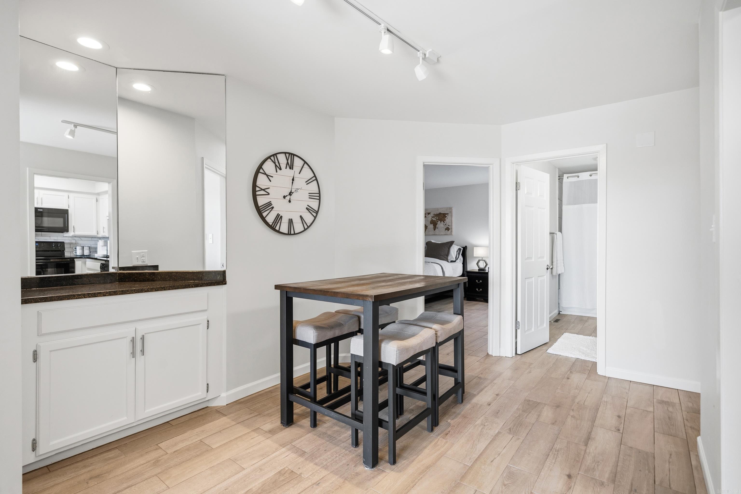 HAMILTON HARBOR HPR - Residential