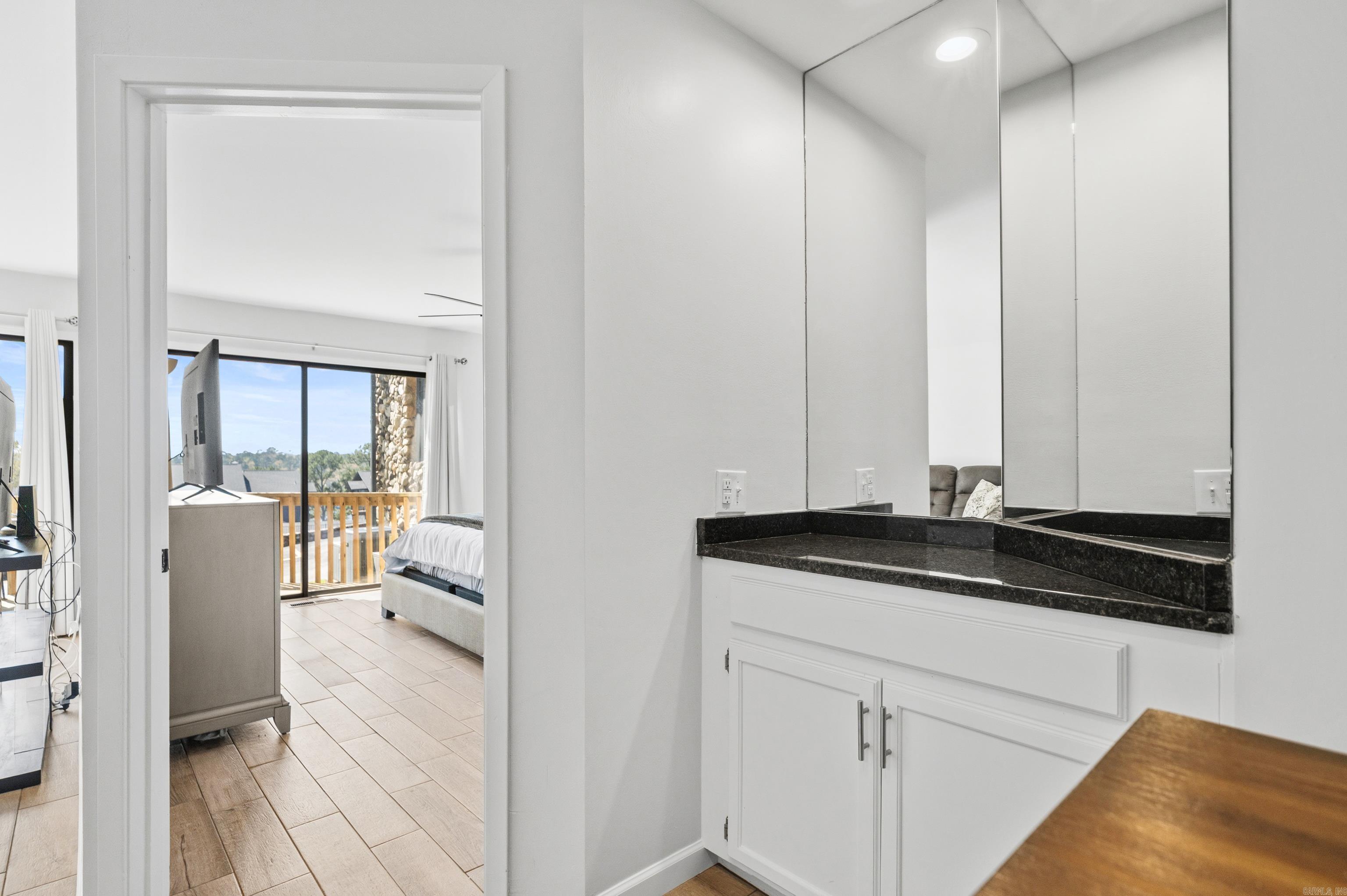 HAMILTON HARBOR HPR - Residential