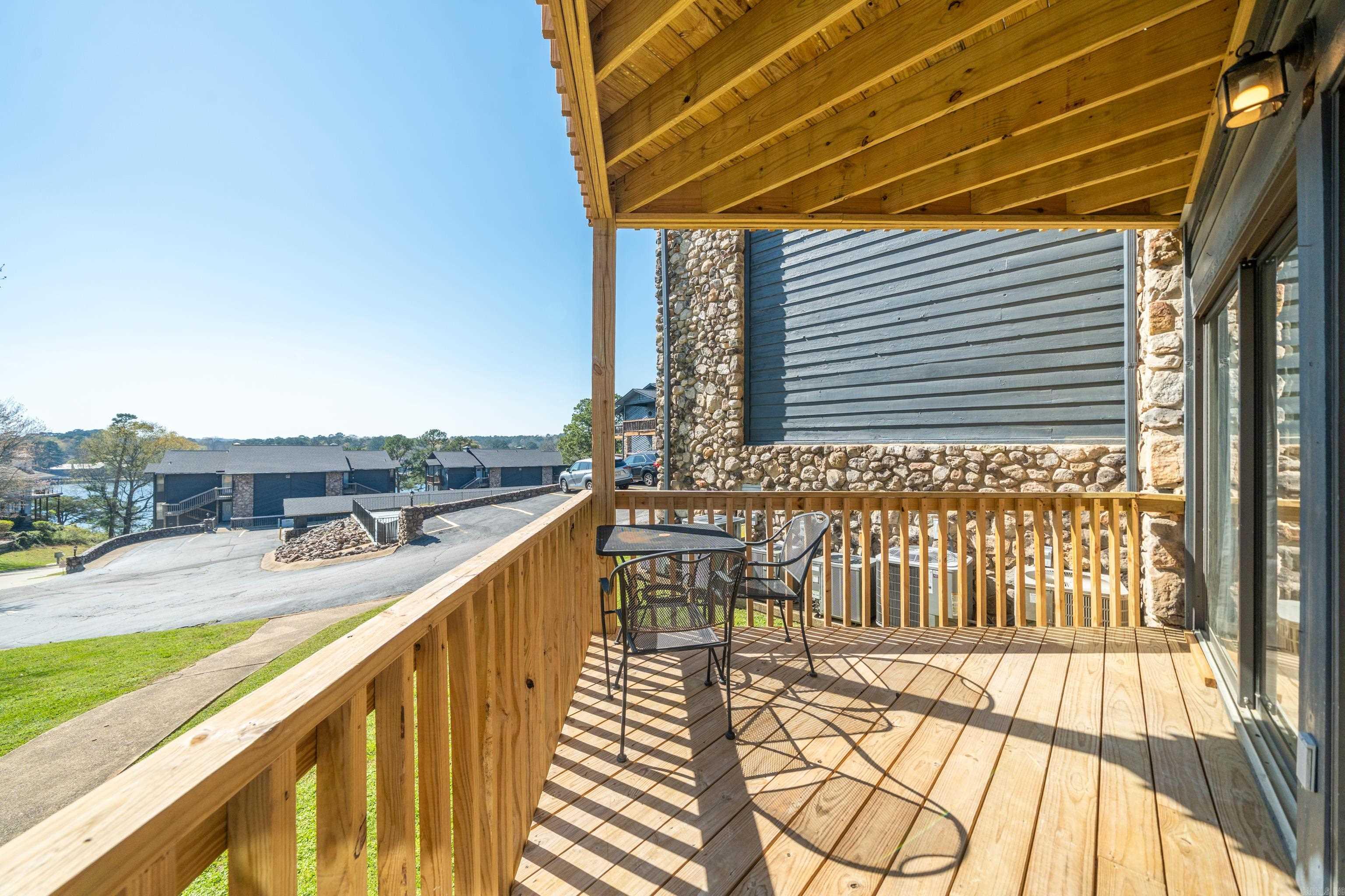 HAMILTON HARBOR HPR - Residential