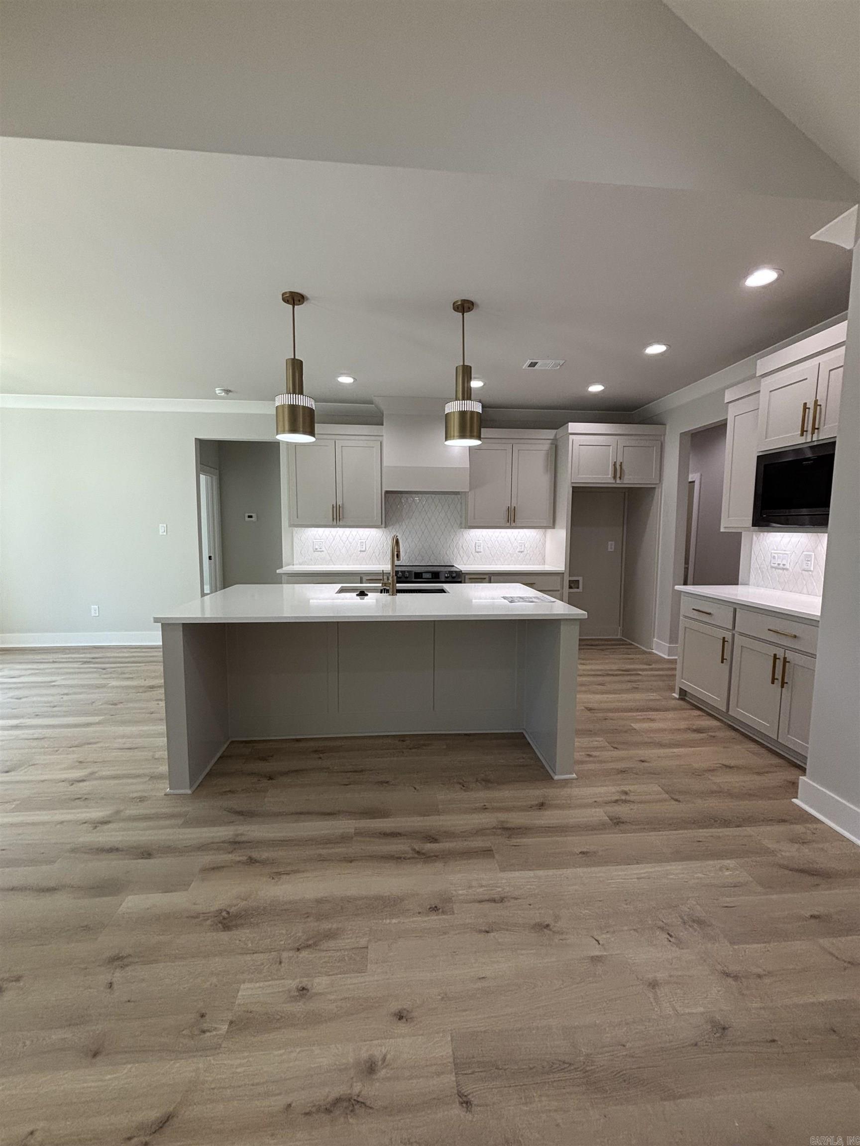 HIDDEN VALLEY ESTATES - Residential