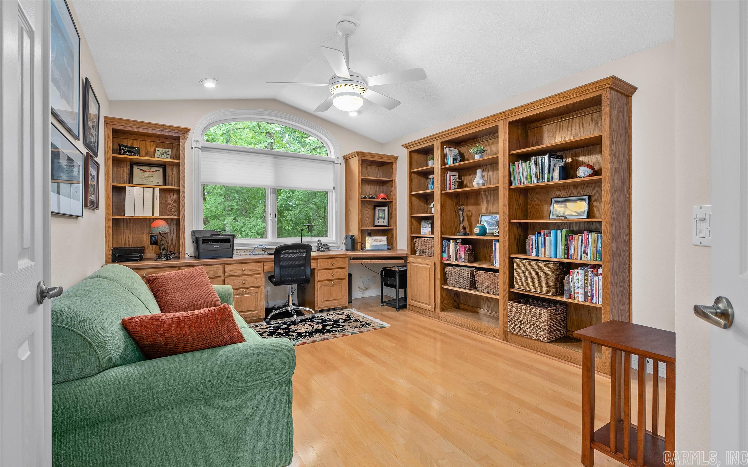 Sergio - Residential