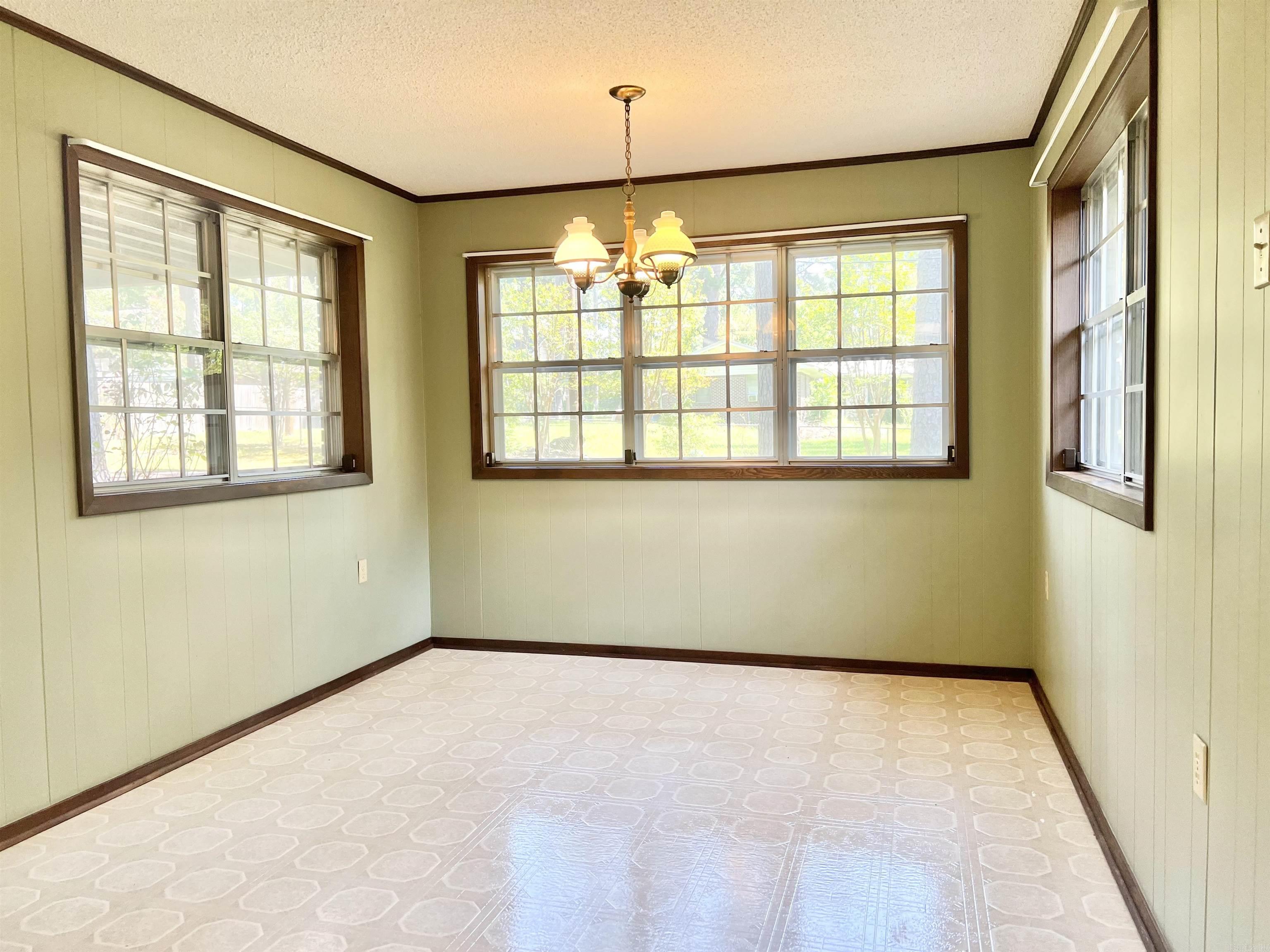 MIKE BERG LAKE - Residential