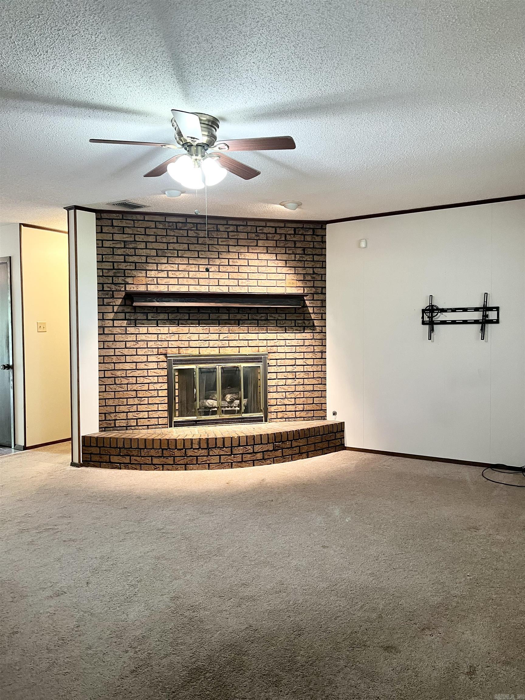 MIKE BERG LAKE - Residential