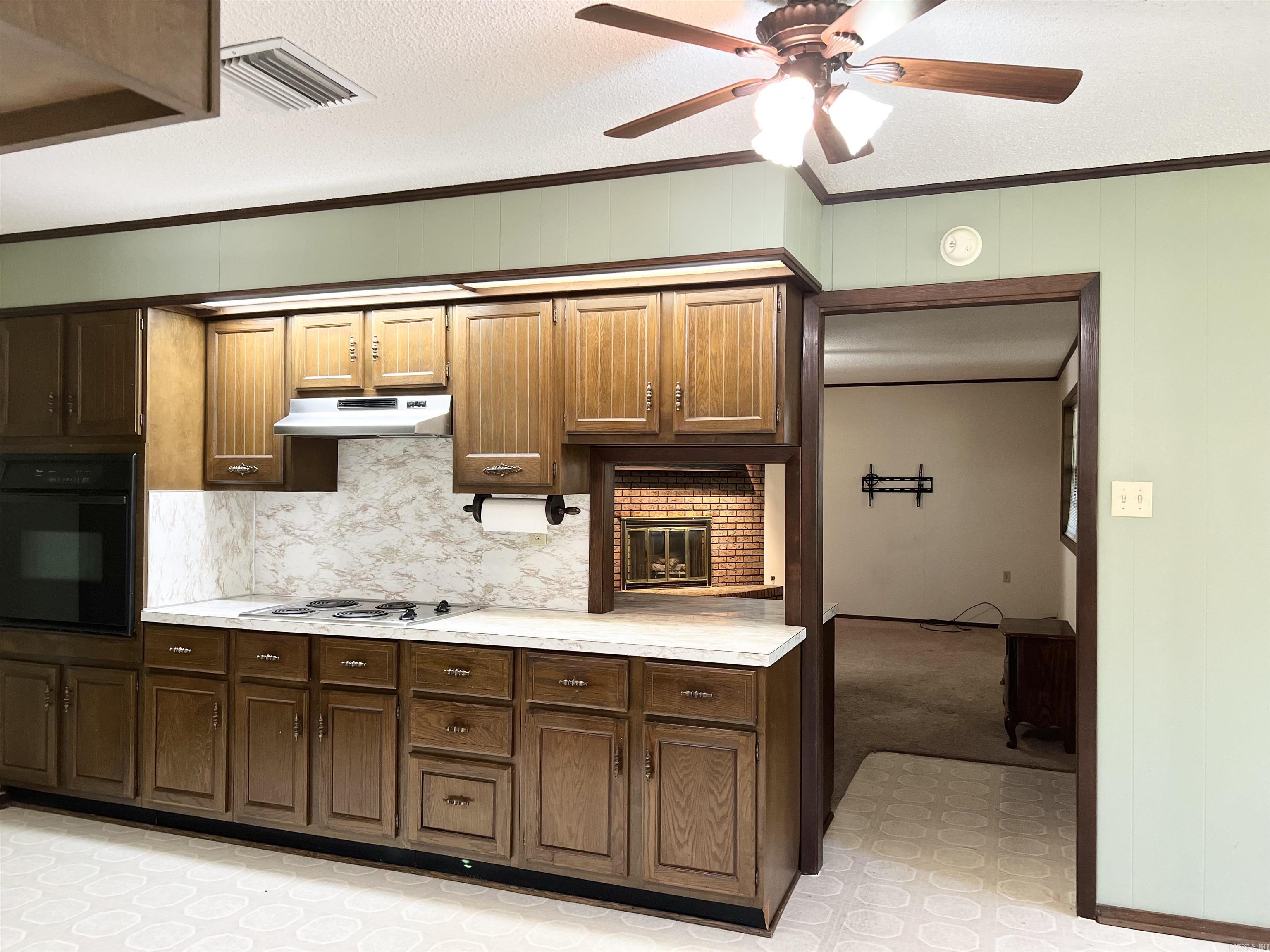 MIKE BERG LAKE - Residential