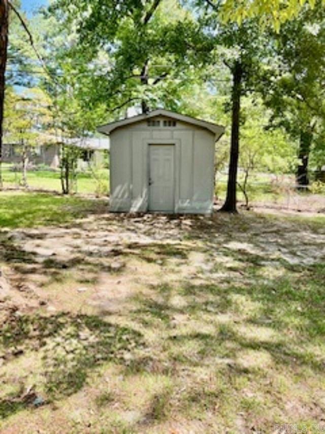 MIKE BERG LAKE - Residential