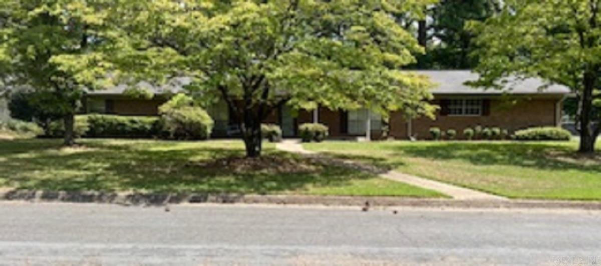 Welcome to this lovely brick ranch home offering 3 bedrooms and 2 full bathrooms, nestled in a sought-after neighborhood. As you step inside, you're greeted by a spacious living room and dining room combo, providing an open and airy feel perfect for both casual living and entertaining. The family room is the heart of the home, featuring a cozy gas log fireplace, built-in shelving, and a door that leads to the covered patio ā ideal for relaxing or hosting outdoor gatherings. The layout also includes an open breakfast room and kitchen, perfect for enjoying family meals or preparing your favorite dishes. Convenience meets functionality with a large laundry room, complete with a clothes hanging area and ample space for a freezer or extra refrigerator. The garage offers added storage space, and you'll appreciate the additional outdoor storage building, perfect for your outdoor equipment. The backyard is fully fenced, offering secure area for pets, kids, or simply enjoying the outdoors in peace. This home blends comfort, functionality, and charm ā donāt miss the opportunity to make it yours!