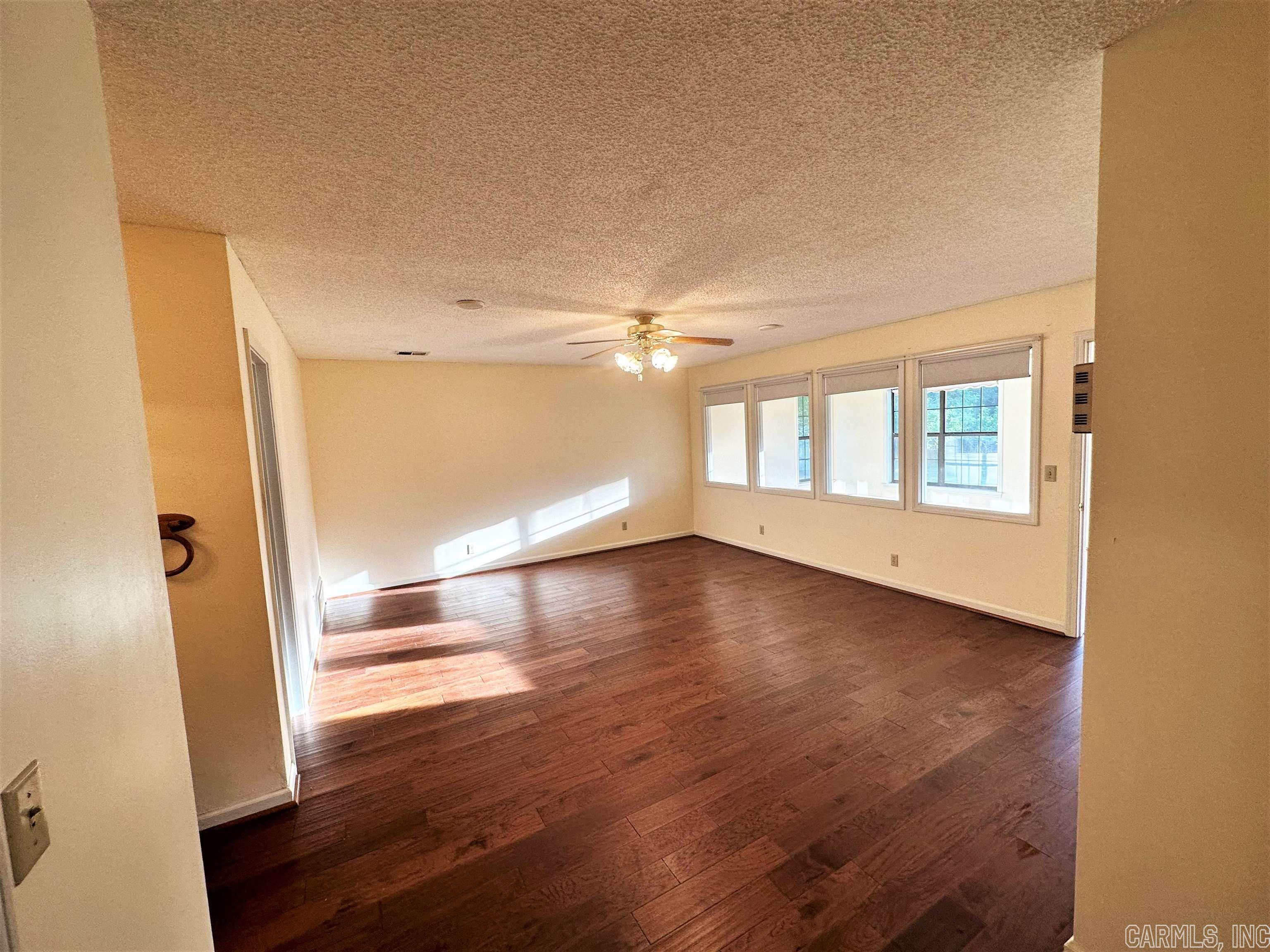 Heber Outside - Residential