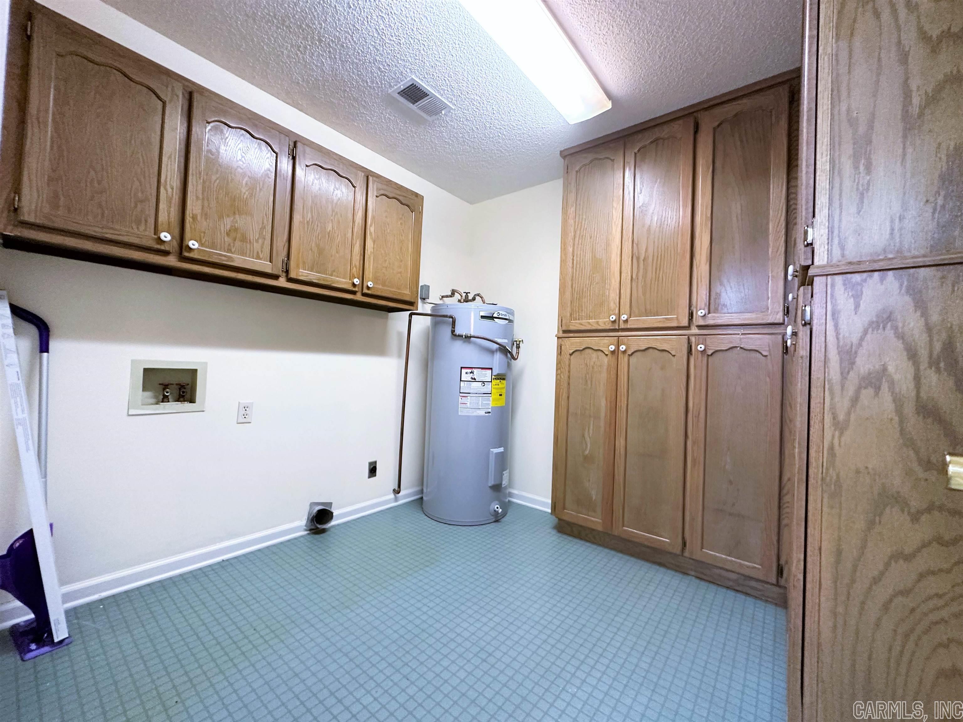 Heber Outside - Residential