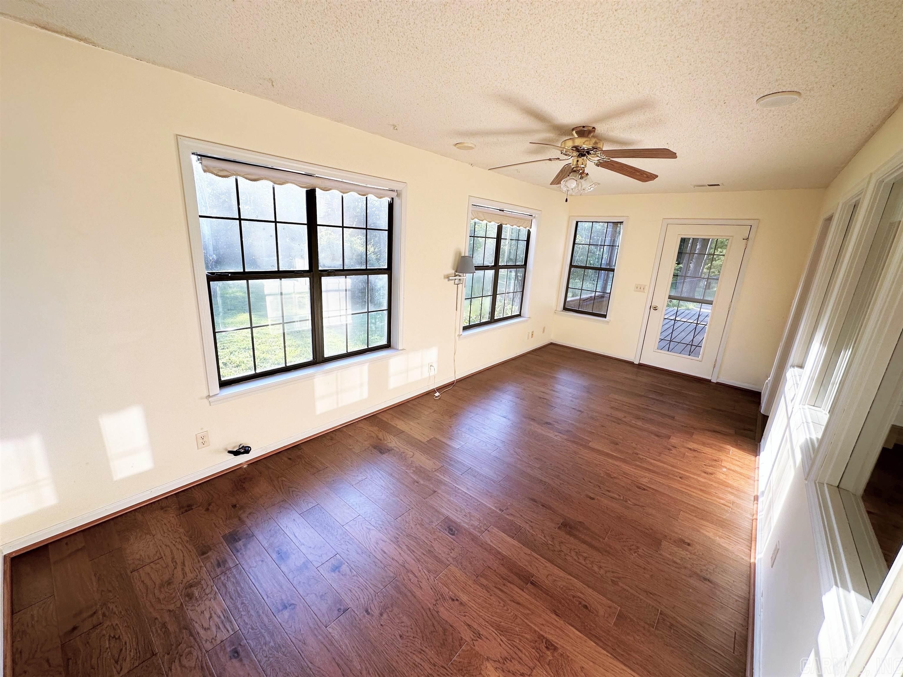 Heber Outside - Residential