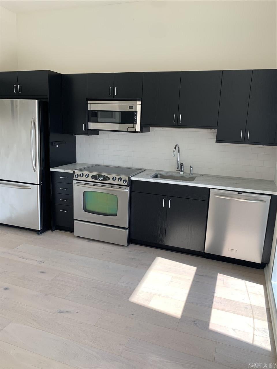 River Market Tower HPR - Residential Lease