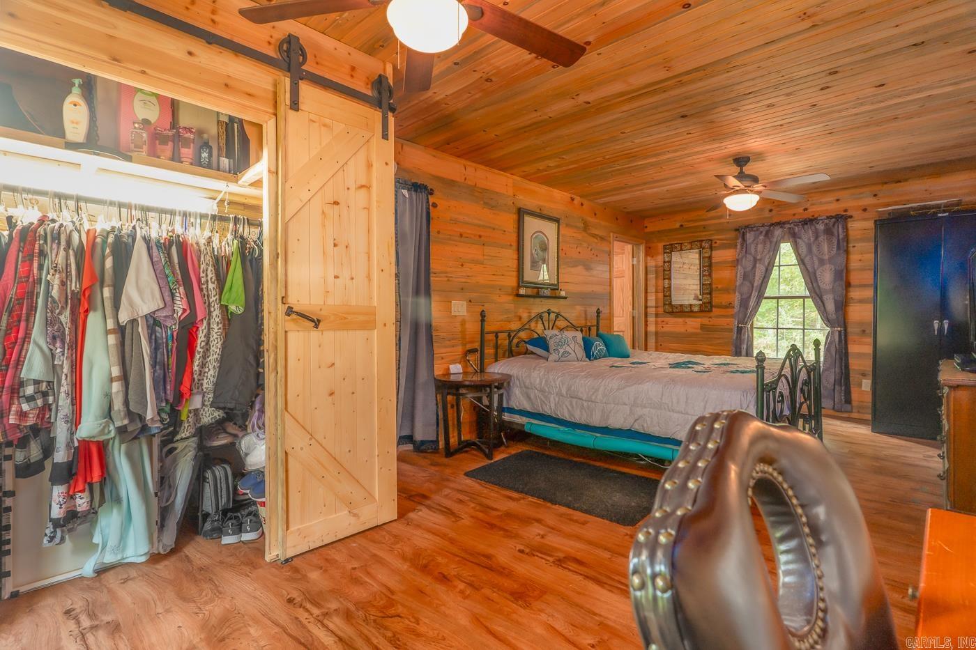 WEST LAKE HIDDEN VALLEY - Residential