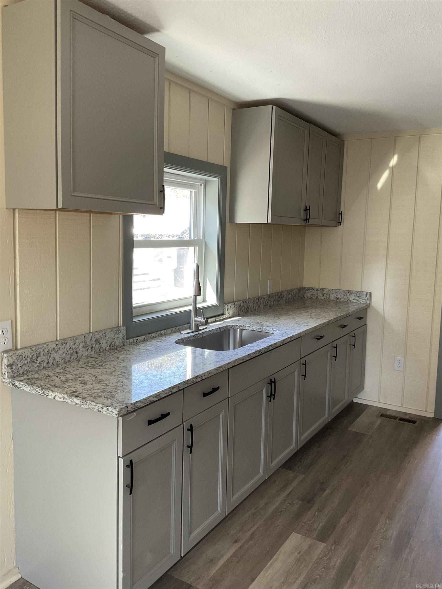 CENTRAL AVENUE PARK - Residential